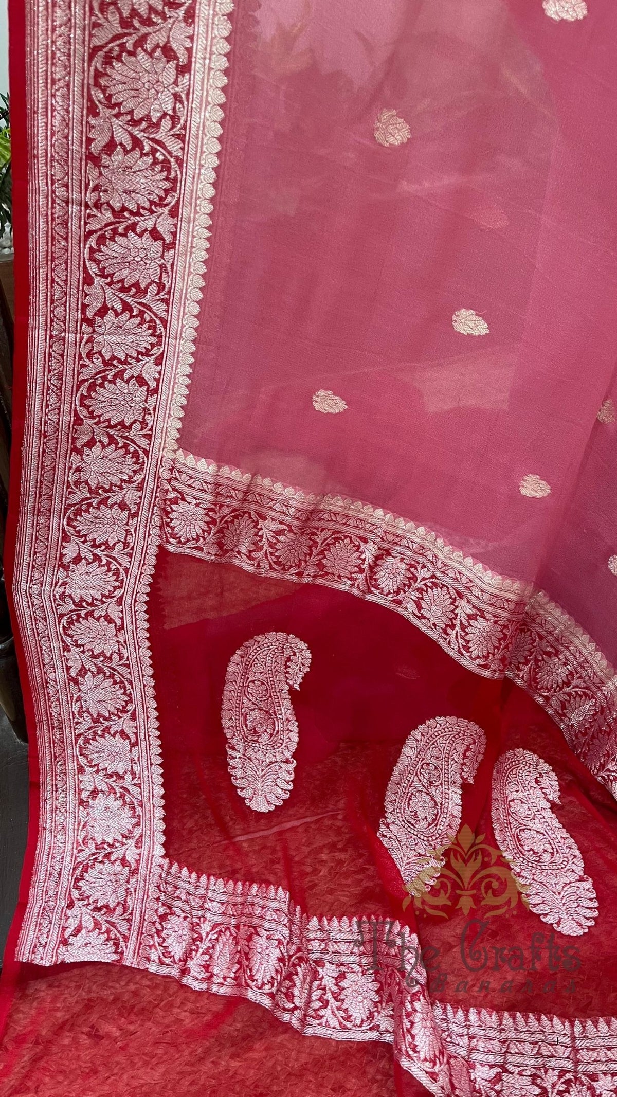Pure Georgette Banarasi Handloom Saree - Silver Zari