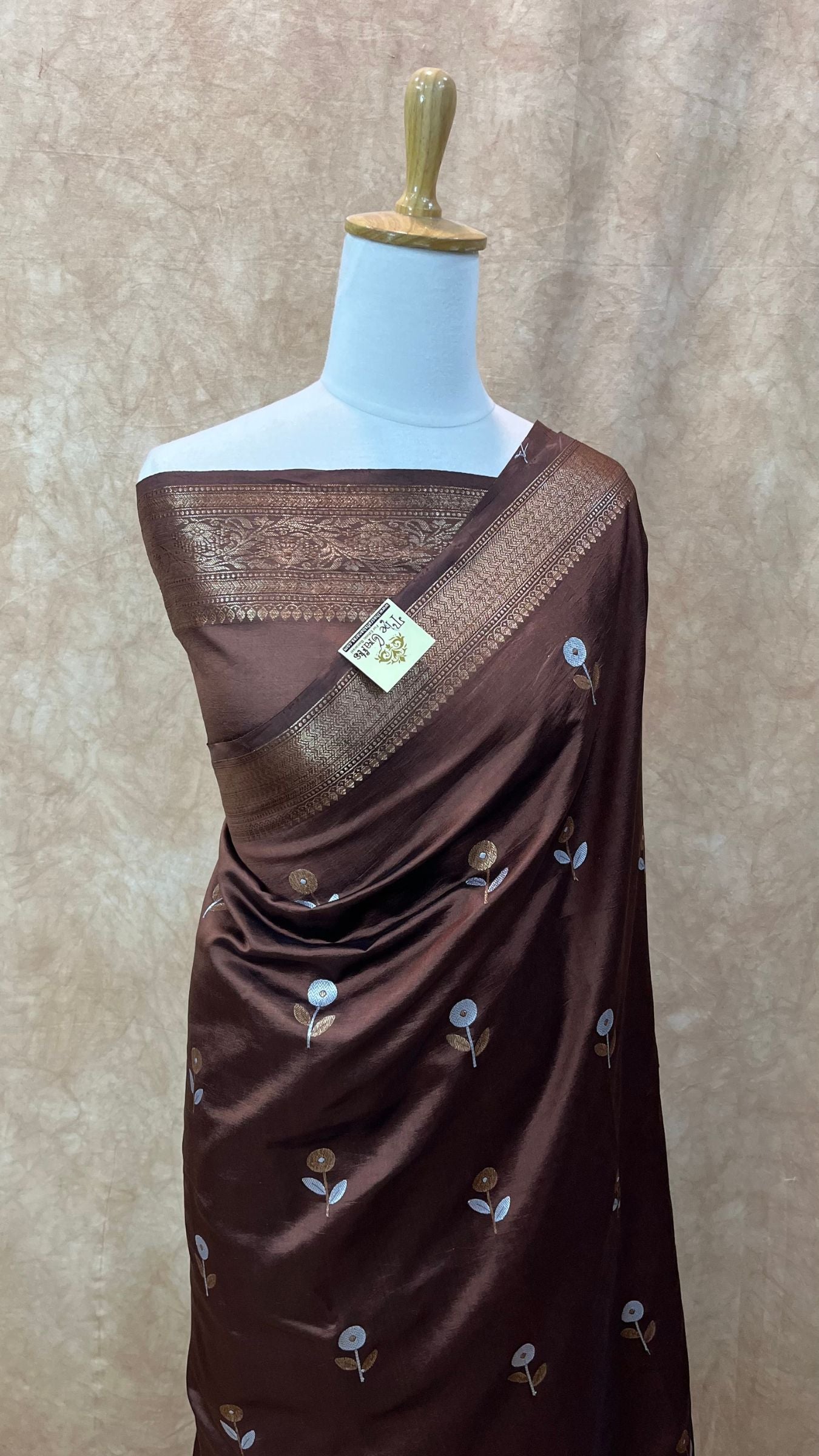 Pure Raw Mango Silk Handloom Banarasi Saree