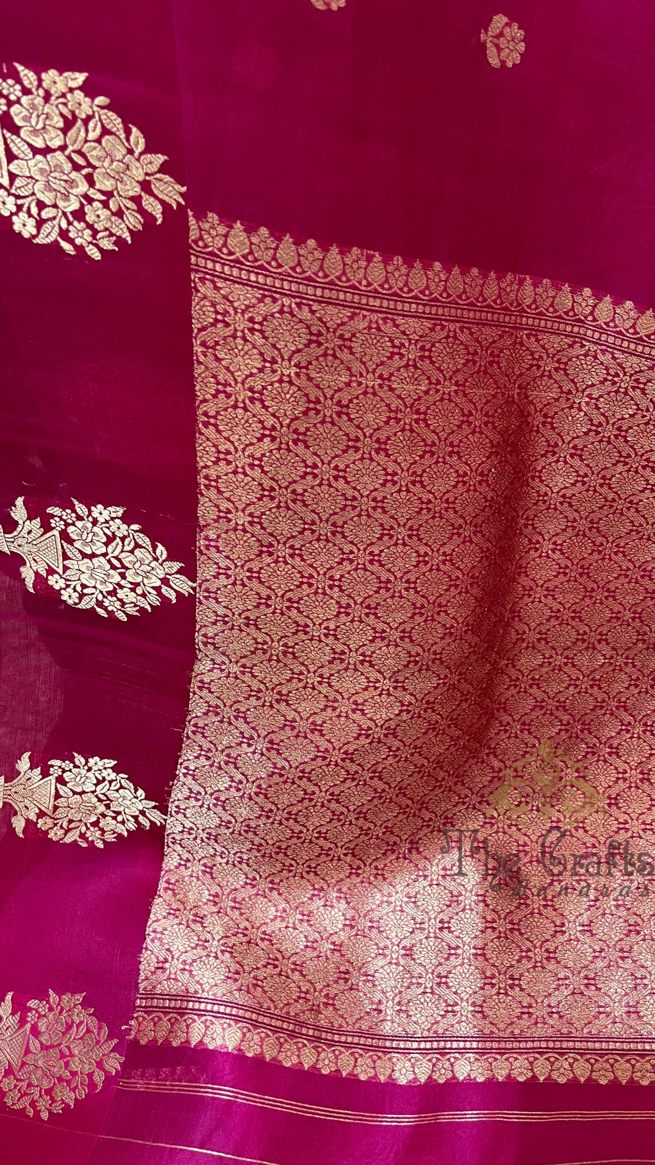 Pure Kora Silk Handloom Banarasi Saree - with kadhua motifs