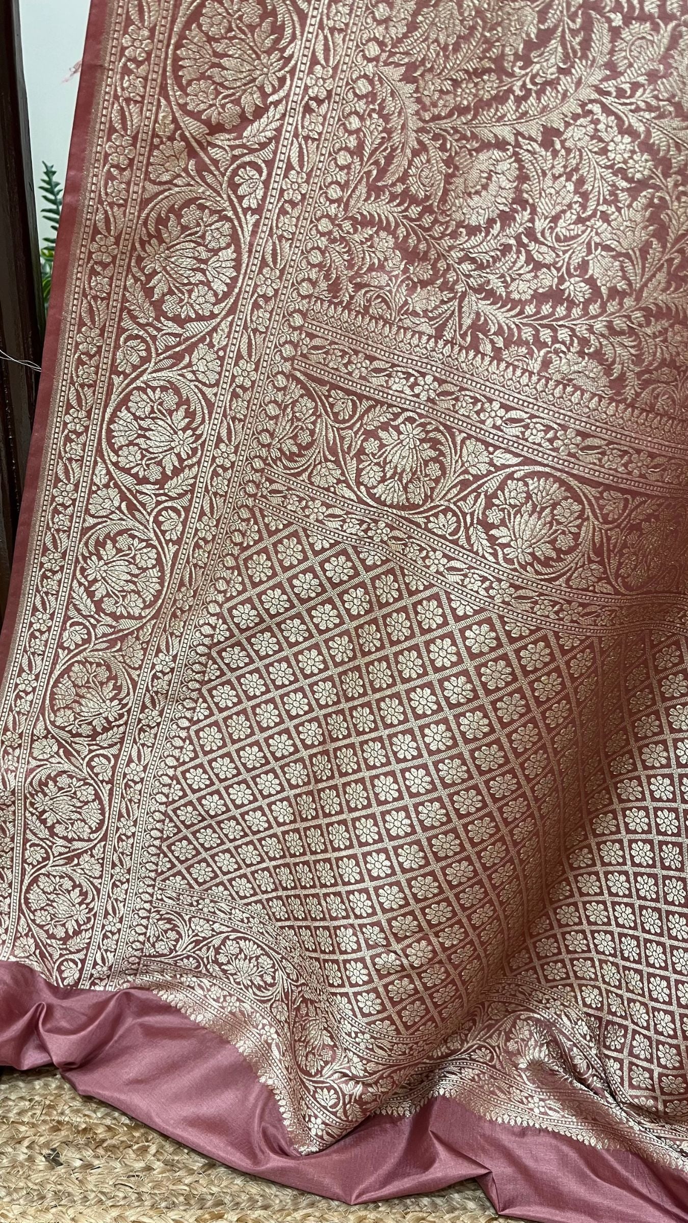 Pure Katan Silk Handloom Banarasi Saree - Tanchui Brocade