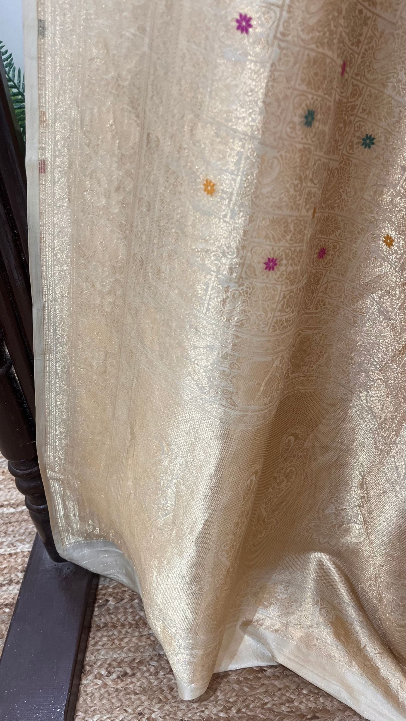 Pure Katan Silk Handloom Banarasi Saree - Tanchui Brocade Meena