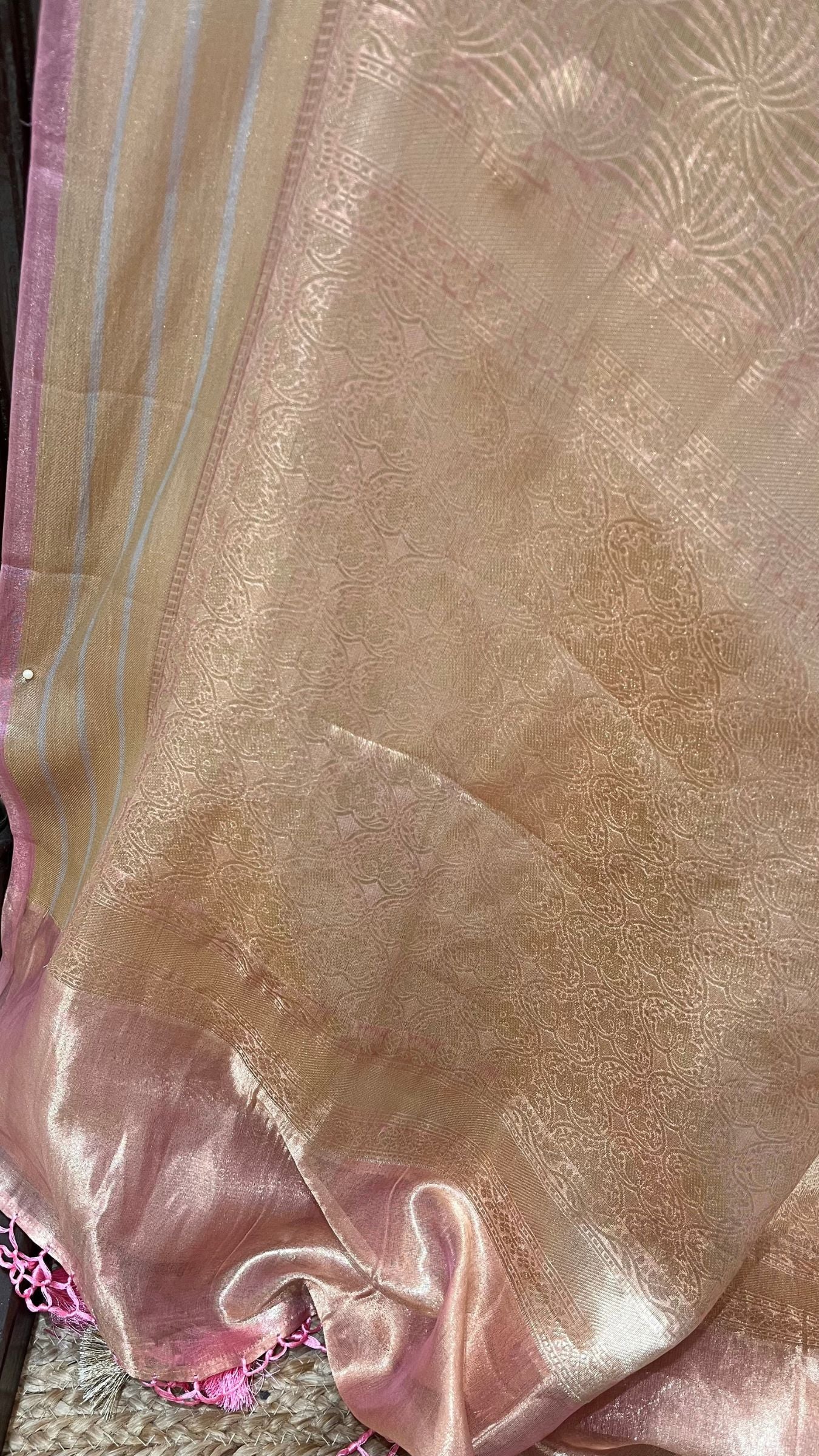 Pure Tissue Brocade Banarasi Saree