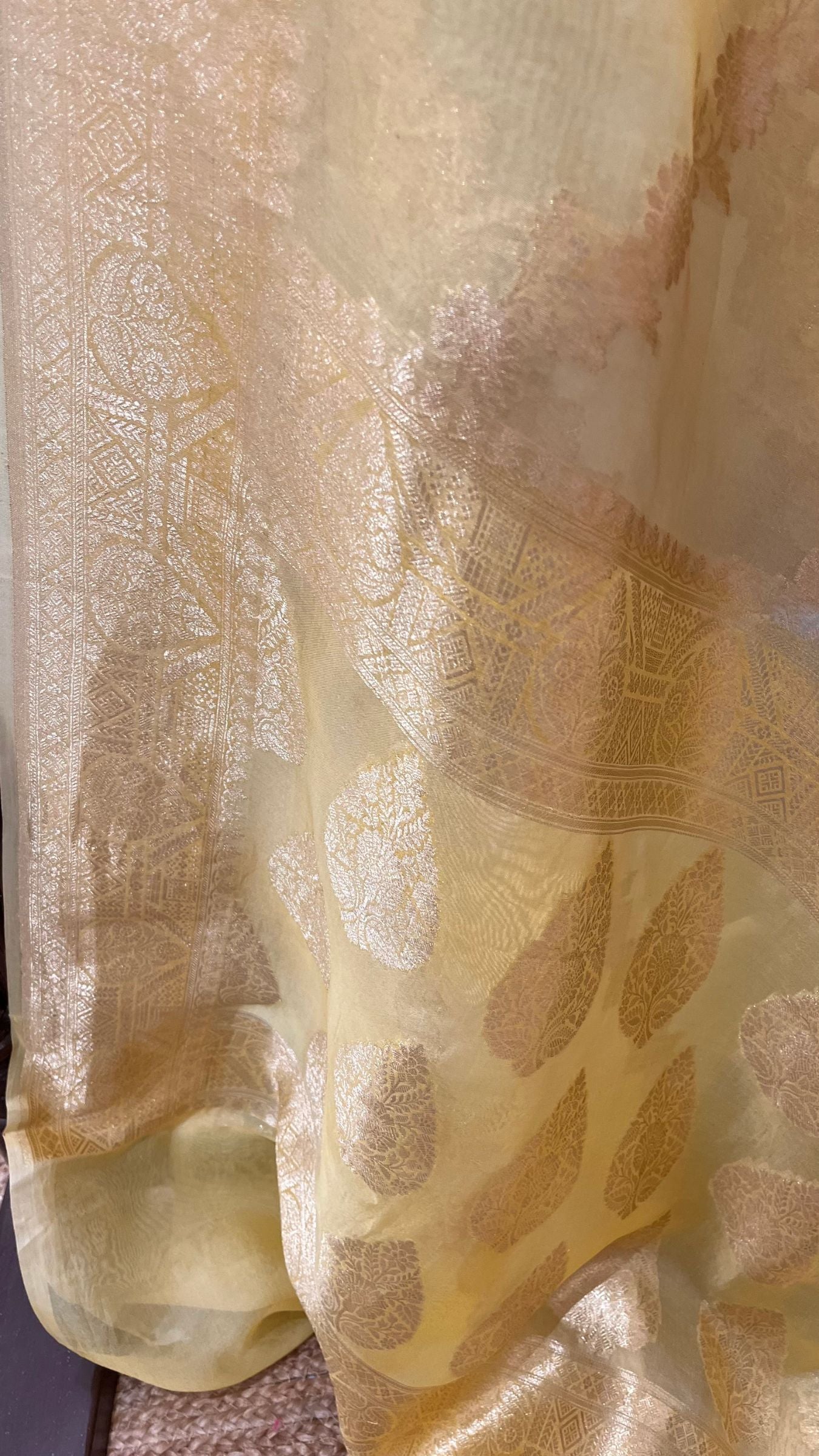 Pure Kora Silk Handloom Banarasi Saree