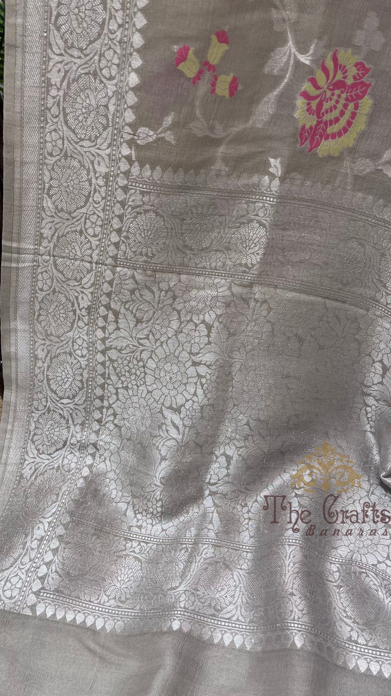 Tussar Georgette Handloom Banarasi Saree - Meenakari