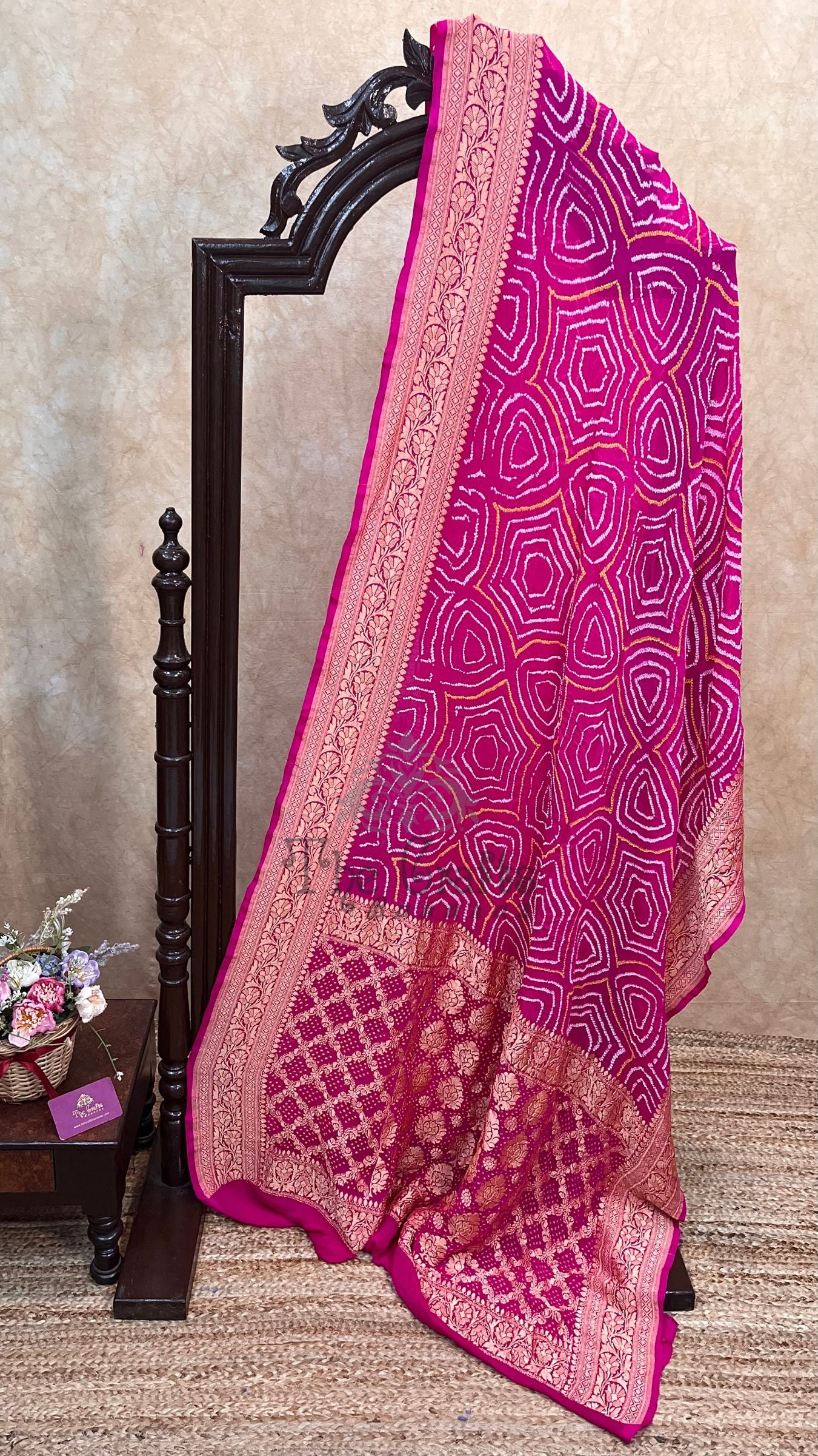 Pure Georgette Banarasi Handloom Bandhej Saree