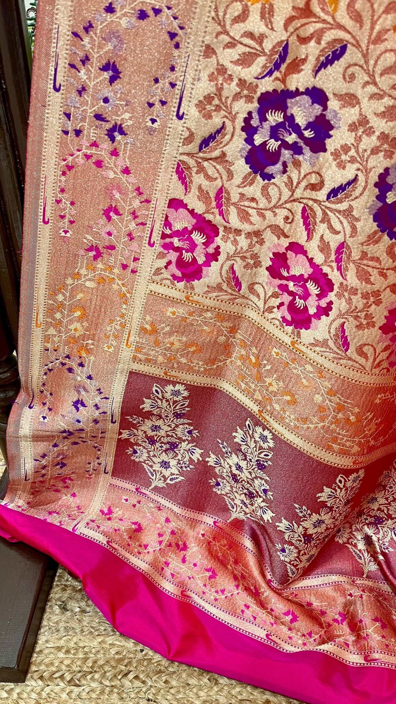 Pure Katan Silk Handloom Banarasi Saree - Tanchui Brocade Meena