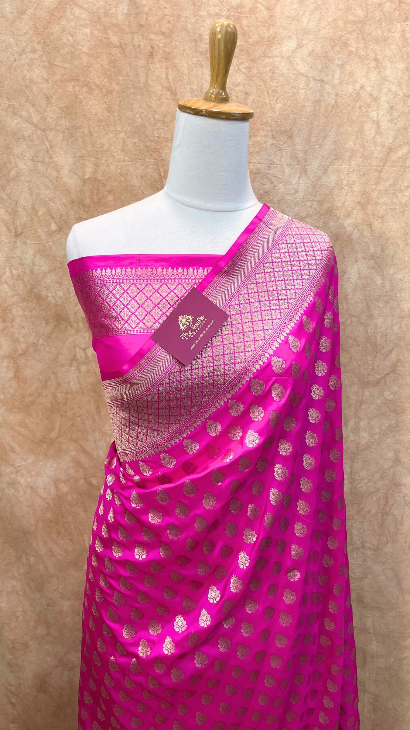 Pure Katan Silk Handloom Banarasi Saree - Jaal work