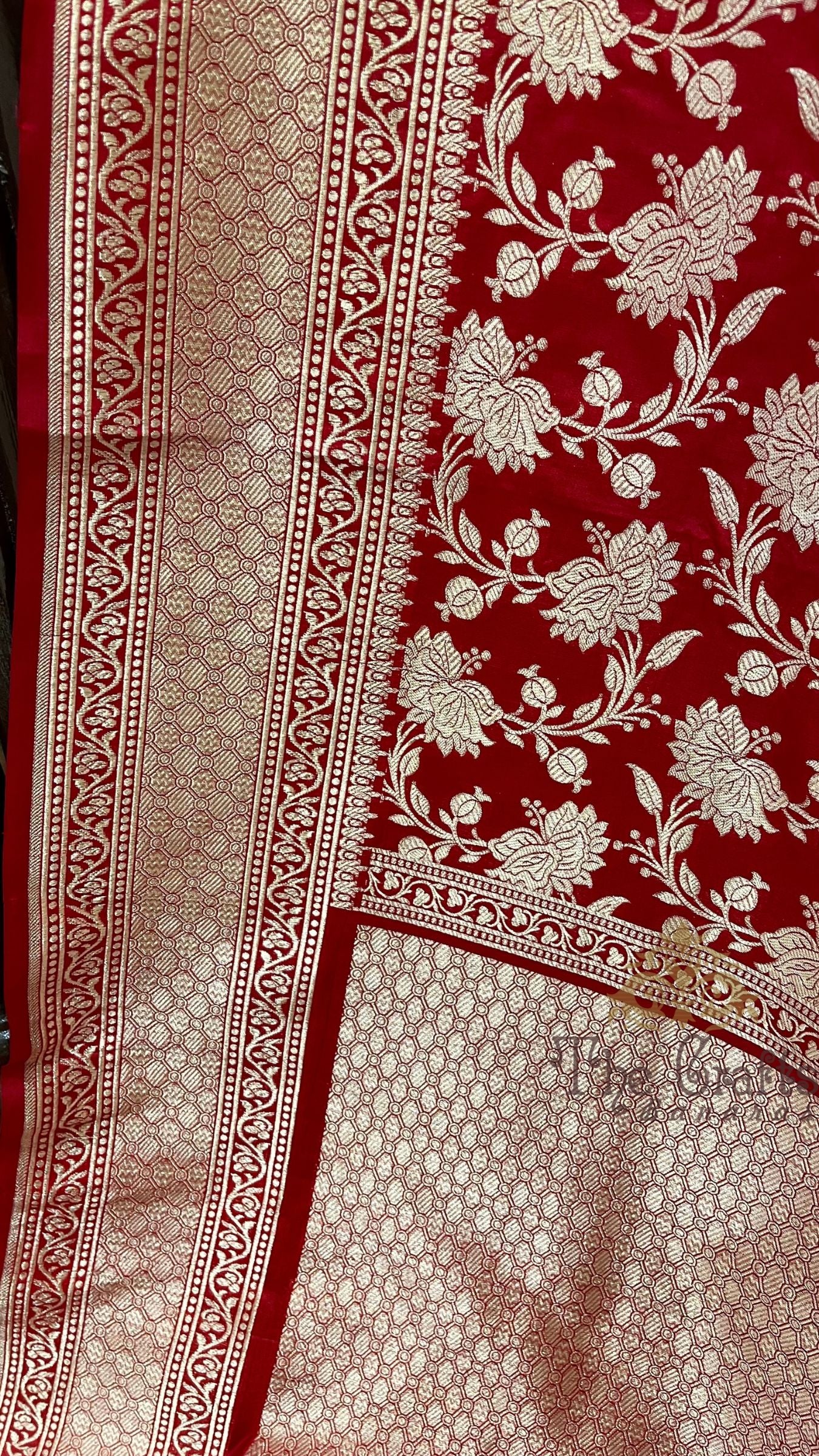 Pure Katan Silk Handloom Banarasi Saree - Jaal Work