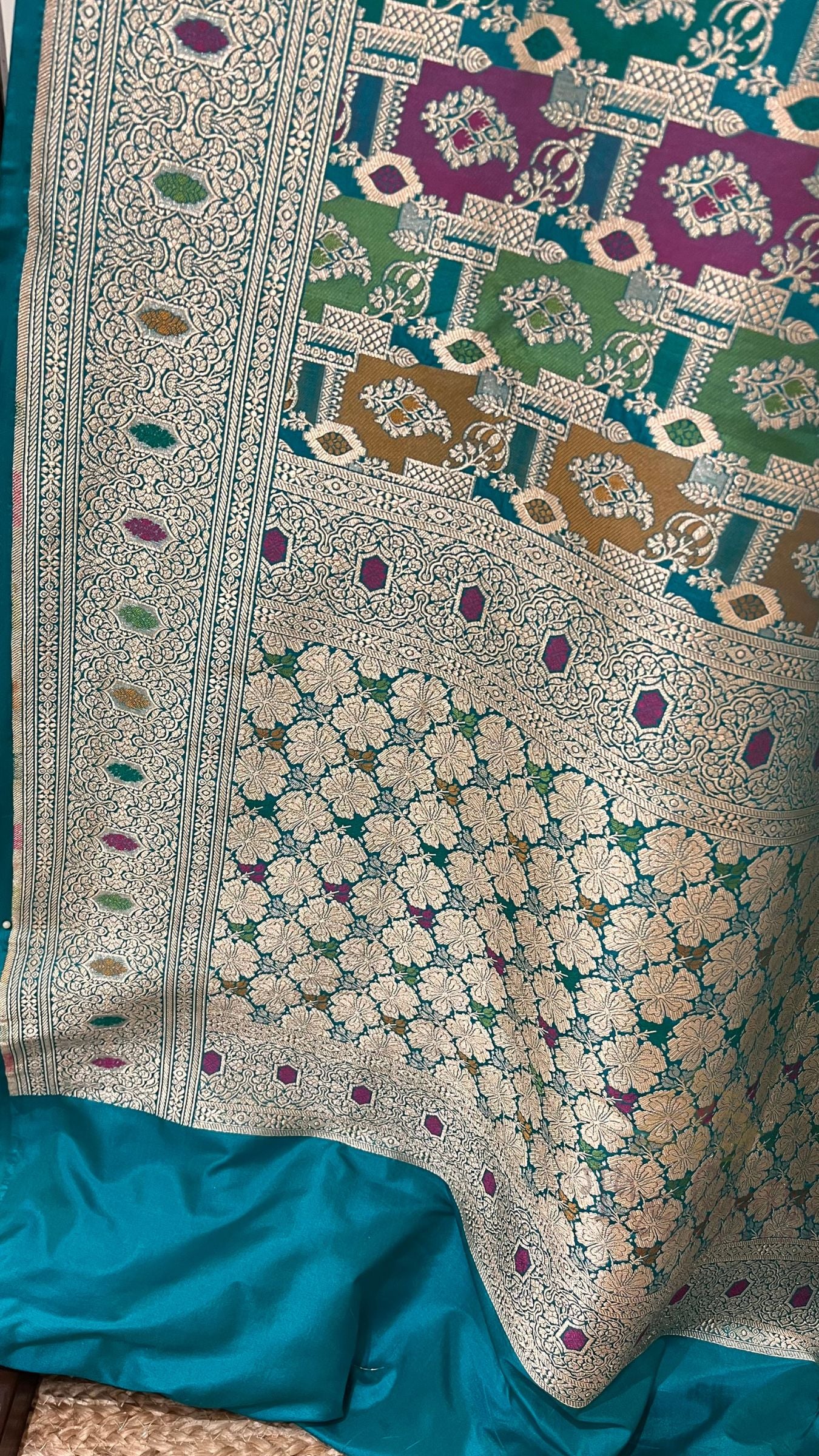 Rangkat Pure Katan Silk Handloom Banarasi Saree - Jaal with meenakari