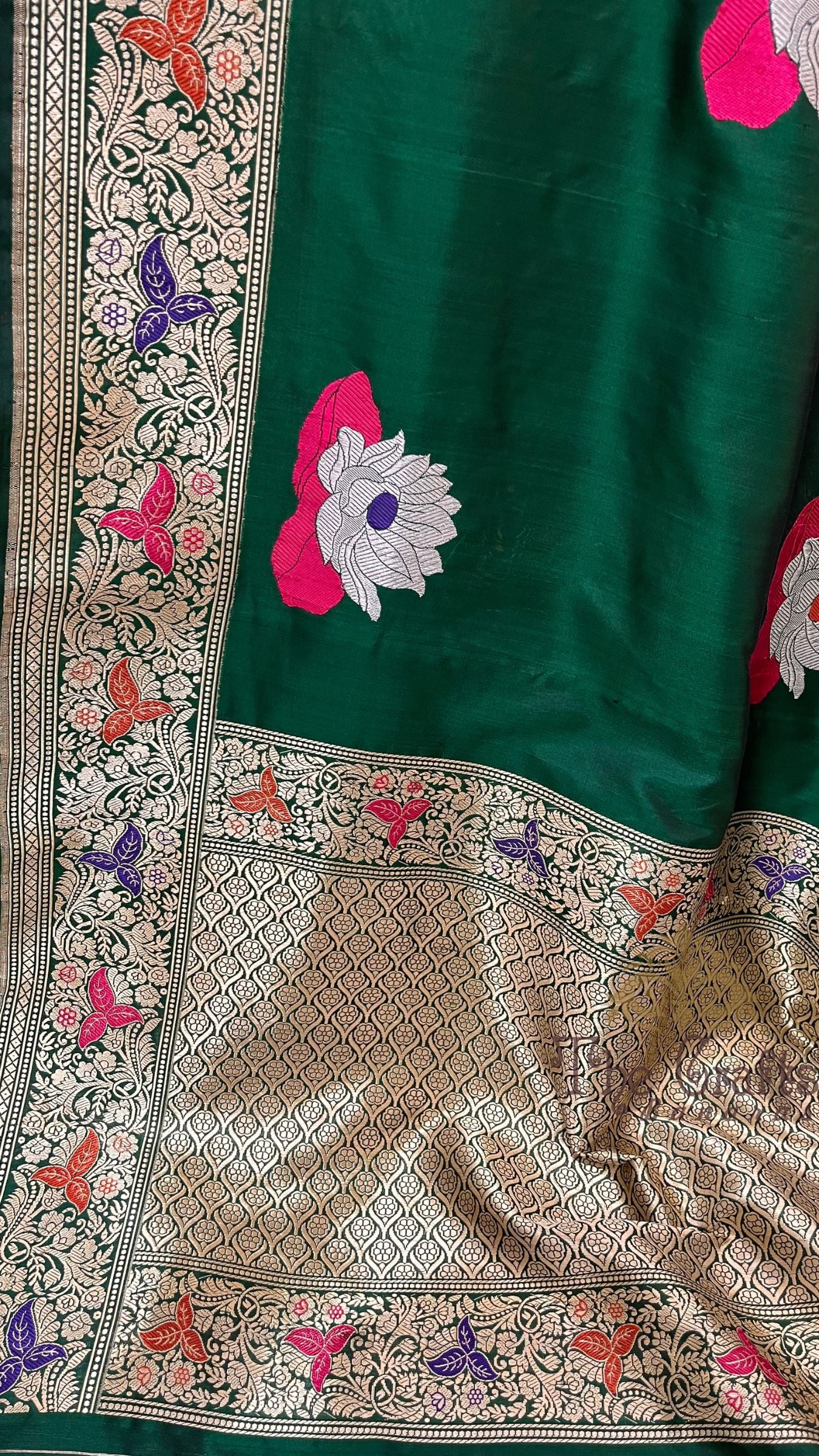 Pure Katan Silk Handloom Banarasi Saree - with kadhua meenakari motifs