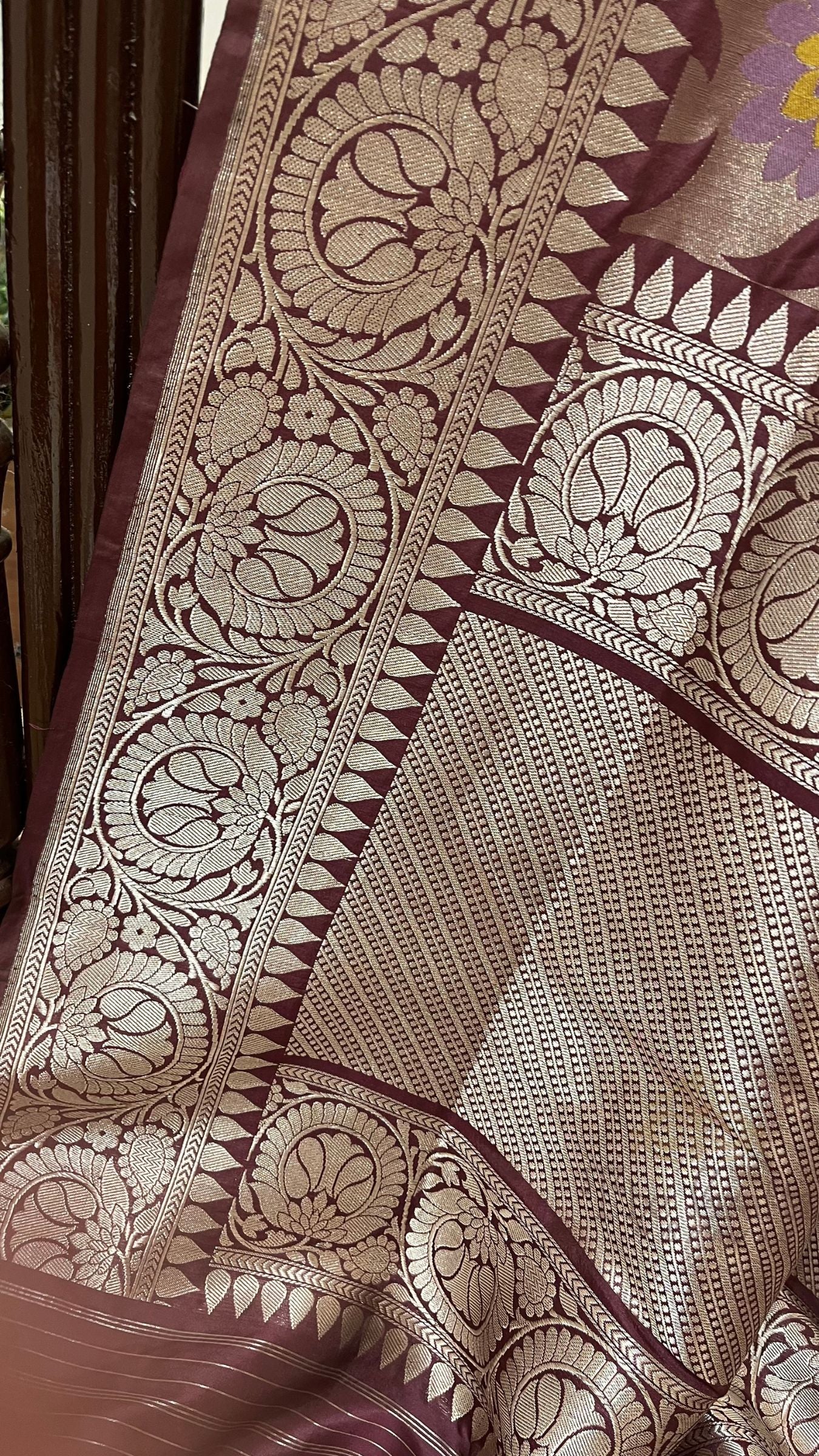 Pure Katan Silk Handloom Banarasi Saree - with kadhua work