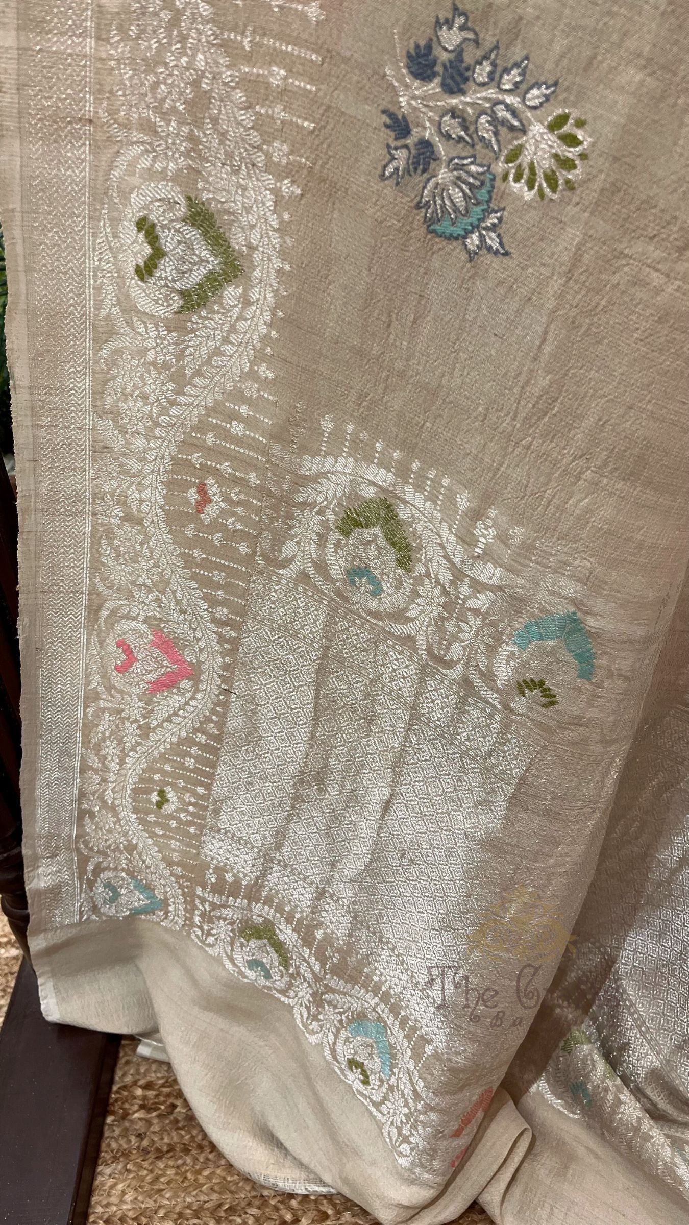 Tussar Georgette Handloom Banarasi Saree - Meenakari