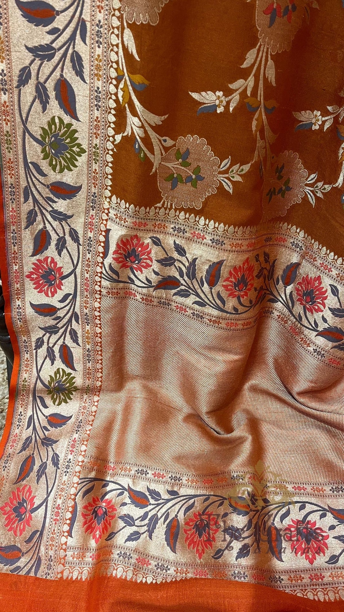 Tussar Georgette Handloom Banarasi Saree - Jaal with Meenakari (Copy)