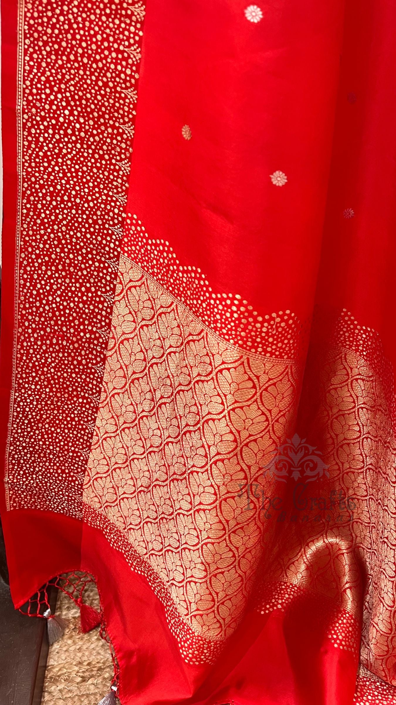 Pure Mango Silk Handloom Banarasi Saree - With Sona Roopa Motifs