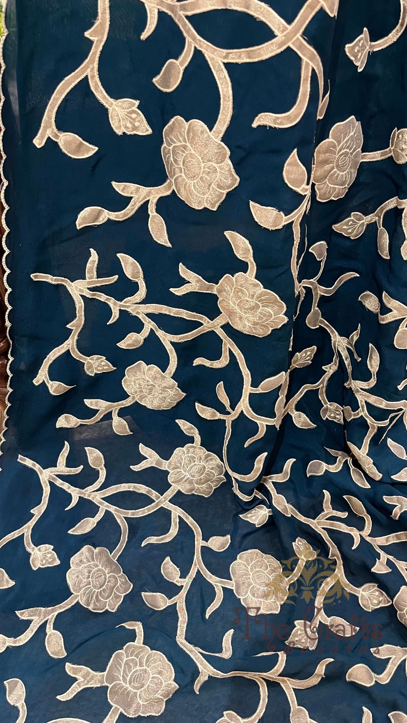 Pure Crepe Silk Banarasi Saree - Floral Appliqué Work