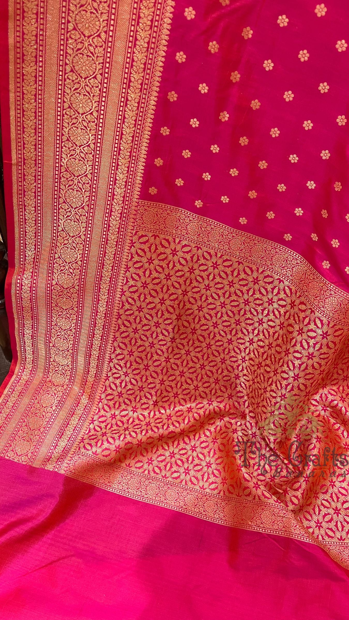Pure Katan Silk Handloom Banarasi Saree - Motifs Work