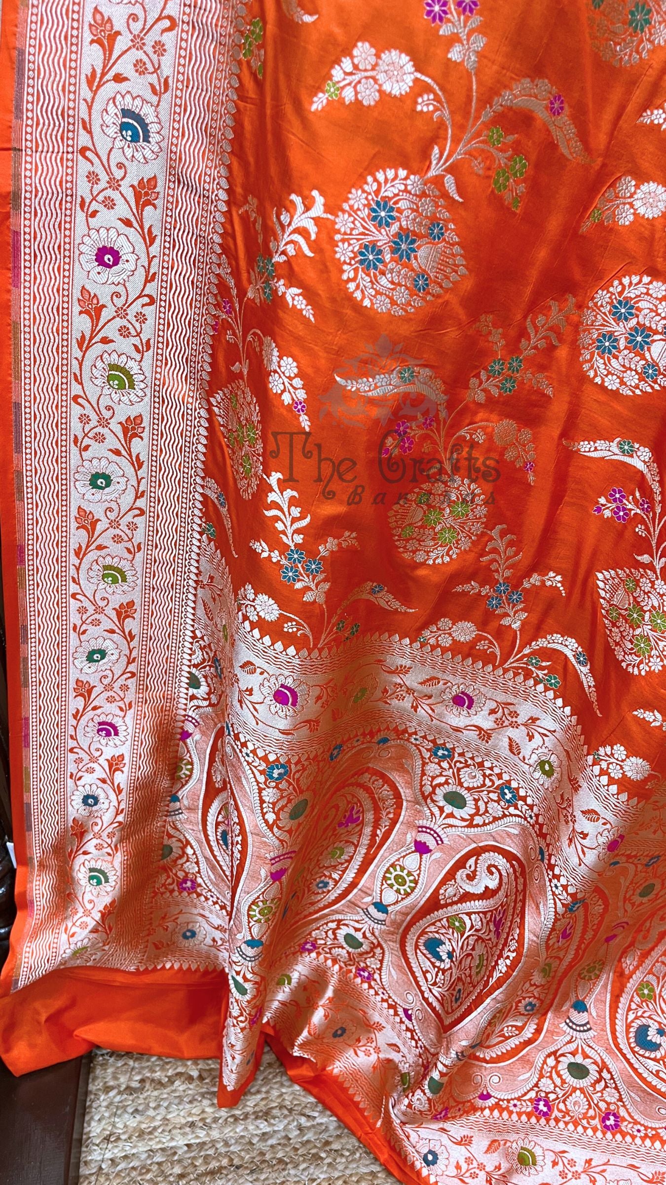Pure Katan Silk Handloom Banarasi Saree - Jaal With Meenakari