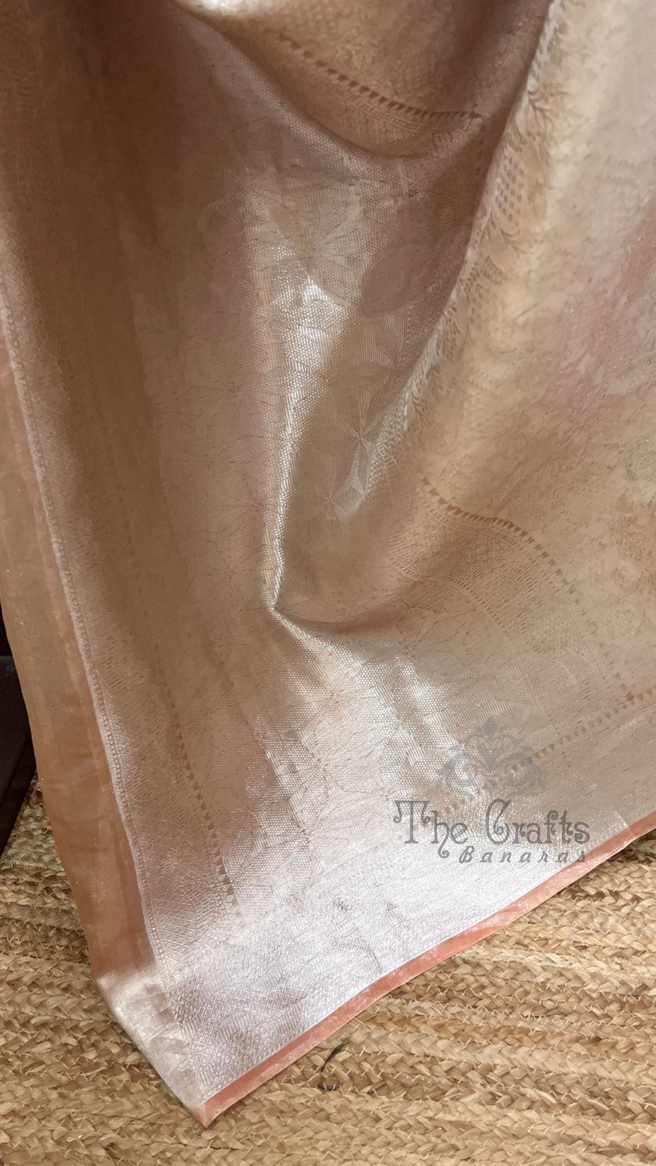 Pure Tissue Brocade Banarasi Saree