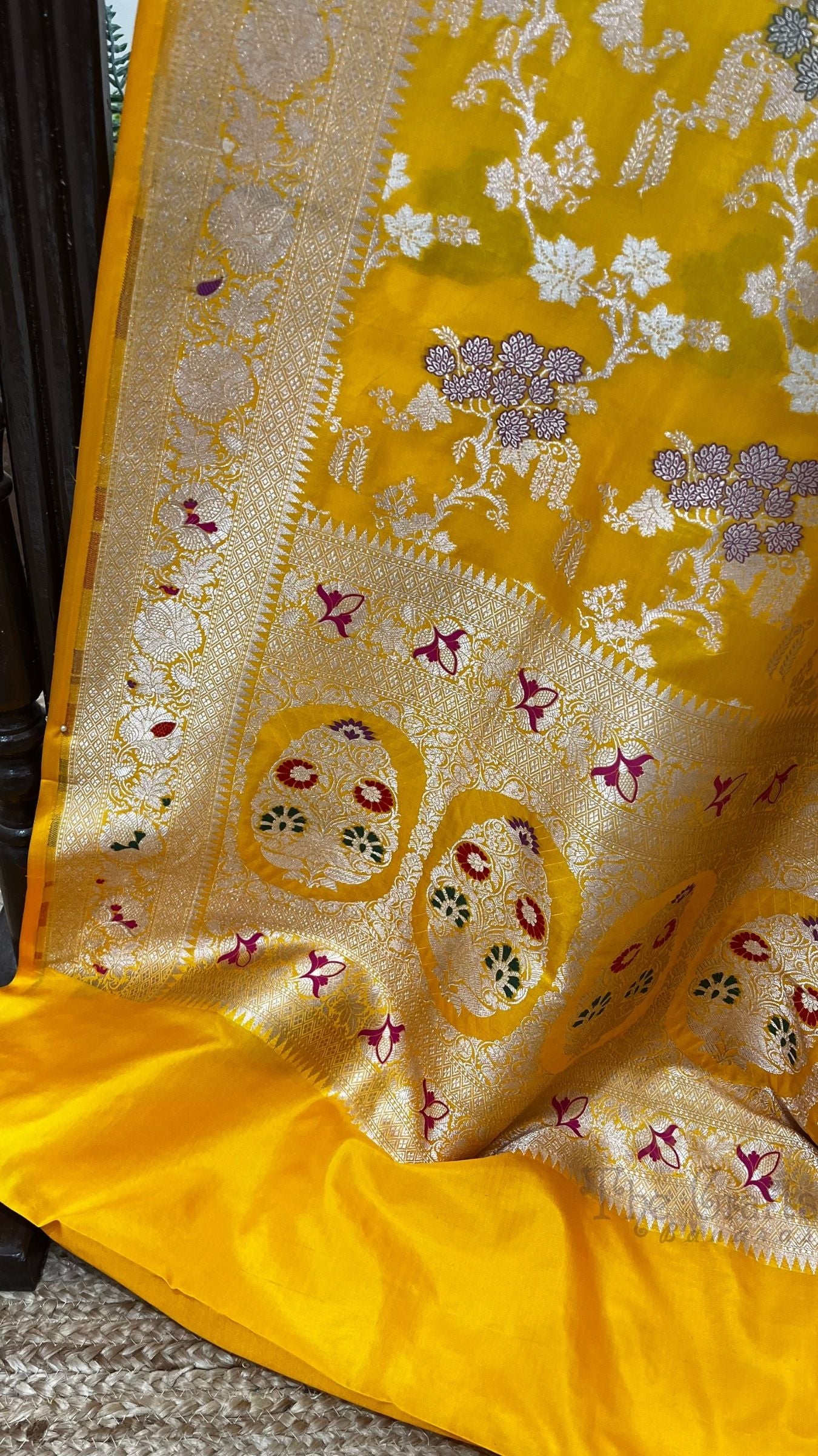 Pure Katan Silk Handloom Banarasi Saree - All over jaal work with meenakari