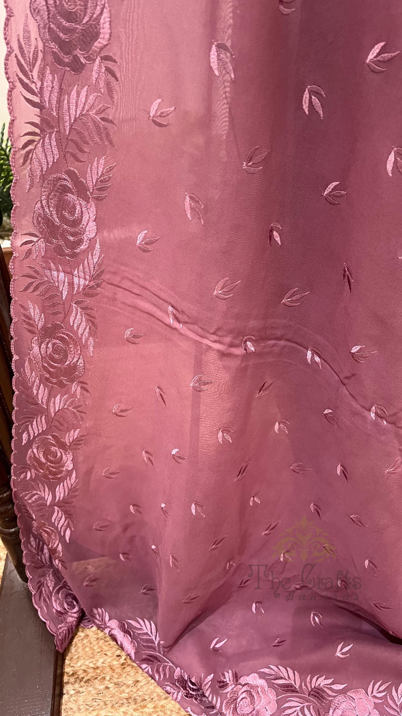 Pure Georgette Chikankari Handloom Banarasi Saree