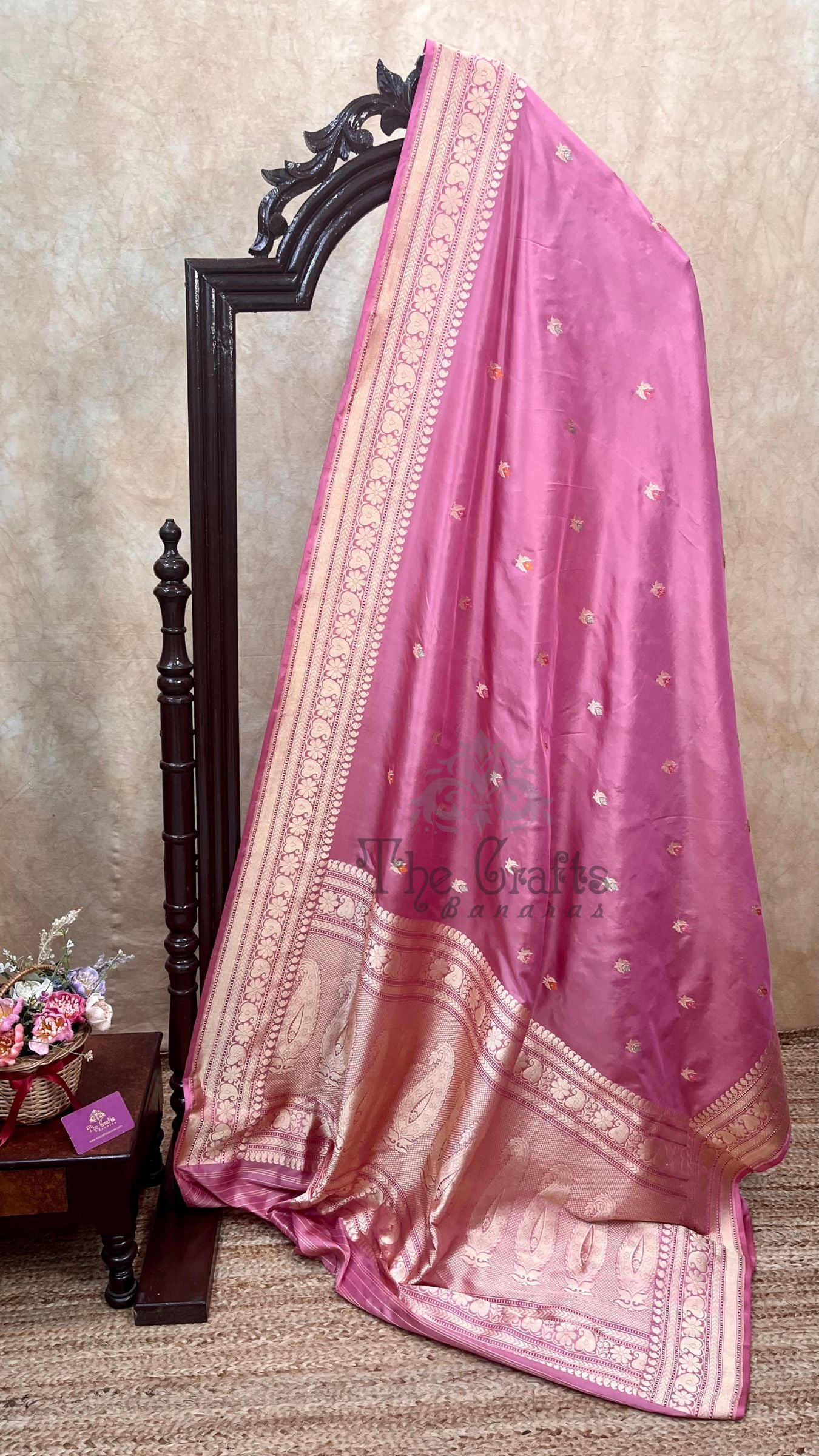 Pure Katan Silk Handloom Banarasi Saree - with kadhua zari work