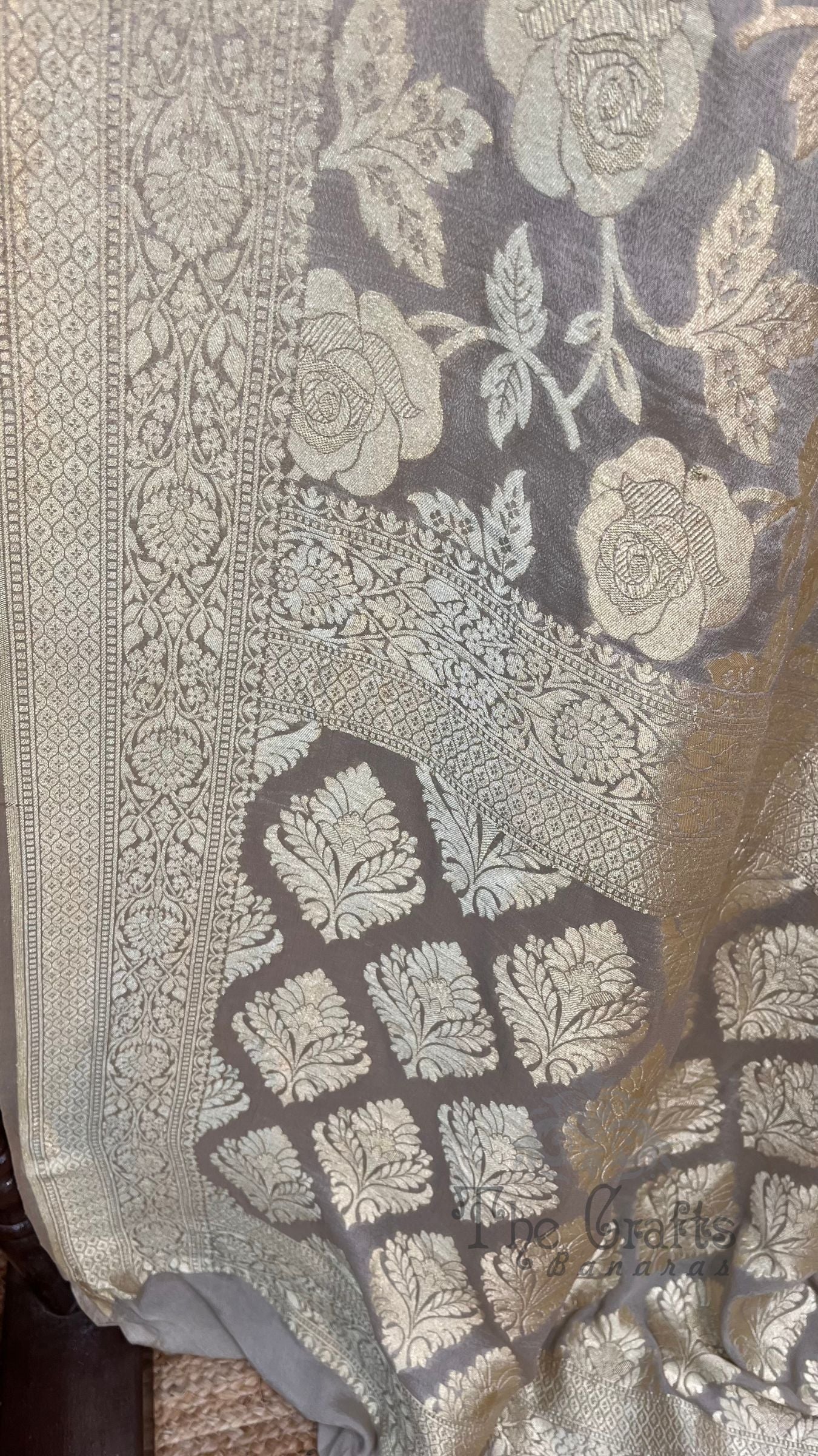 Khaddi Georgette Handloom Banarasi Saree