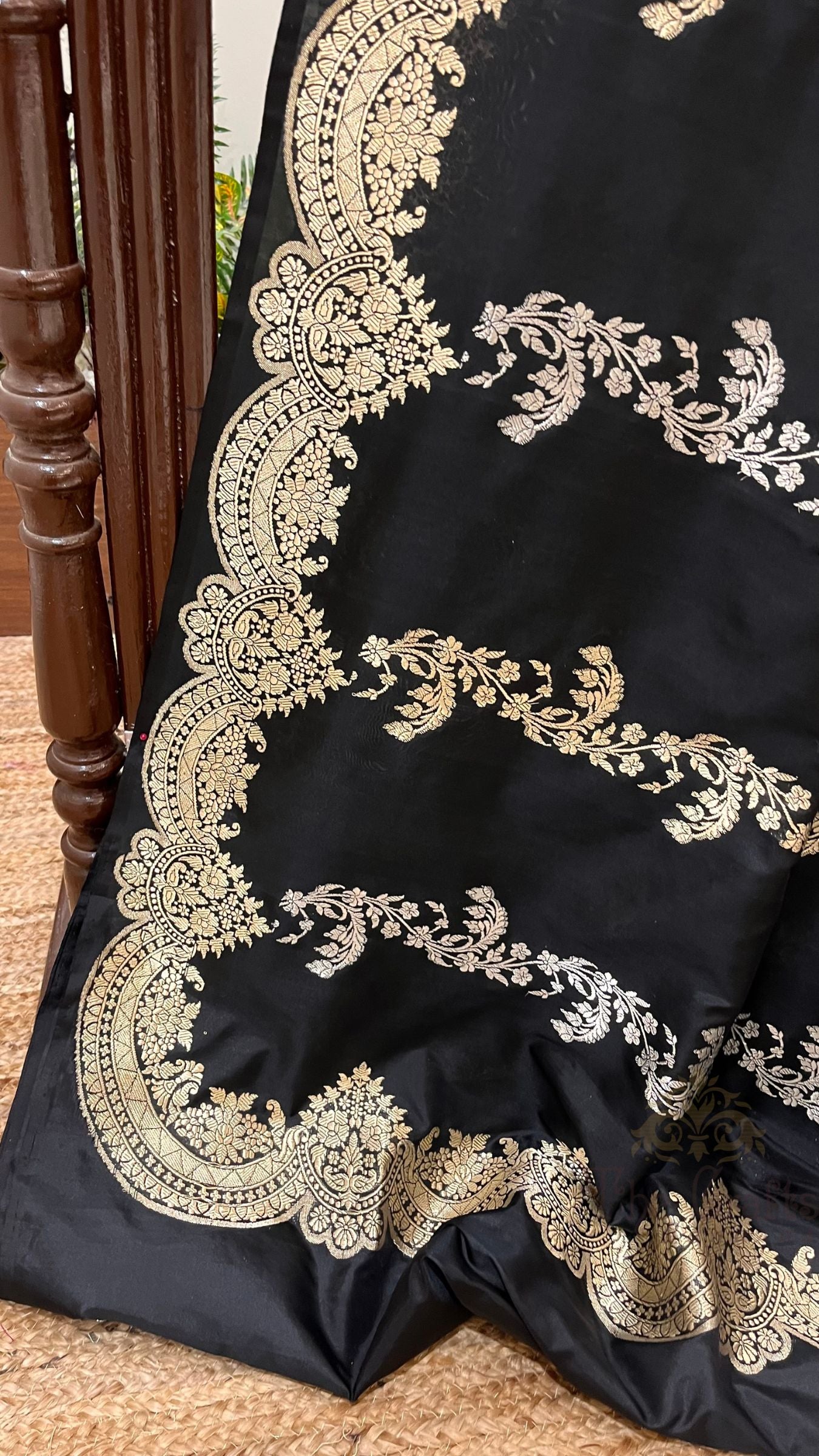 Pure Katan Silk Handloom Banarasi Saree - Sona roopa with kadhua work