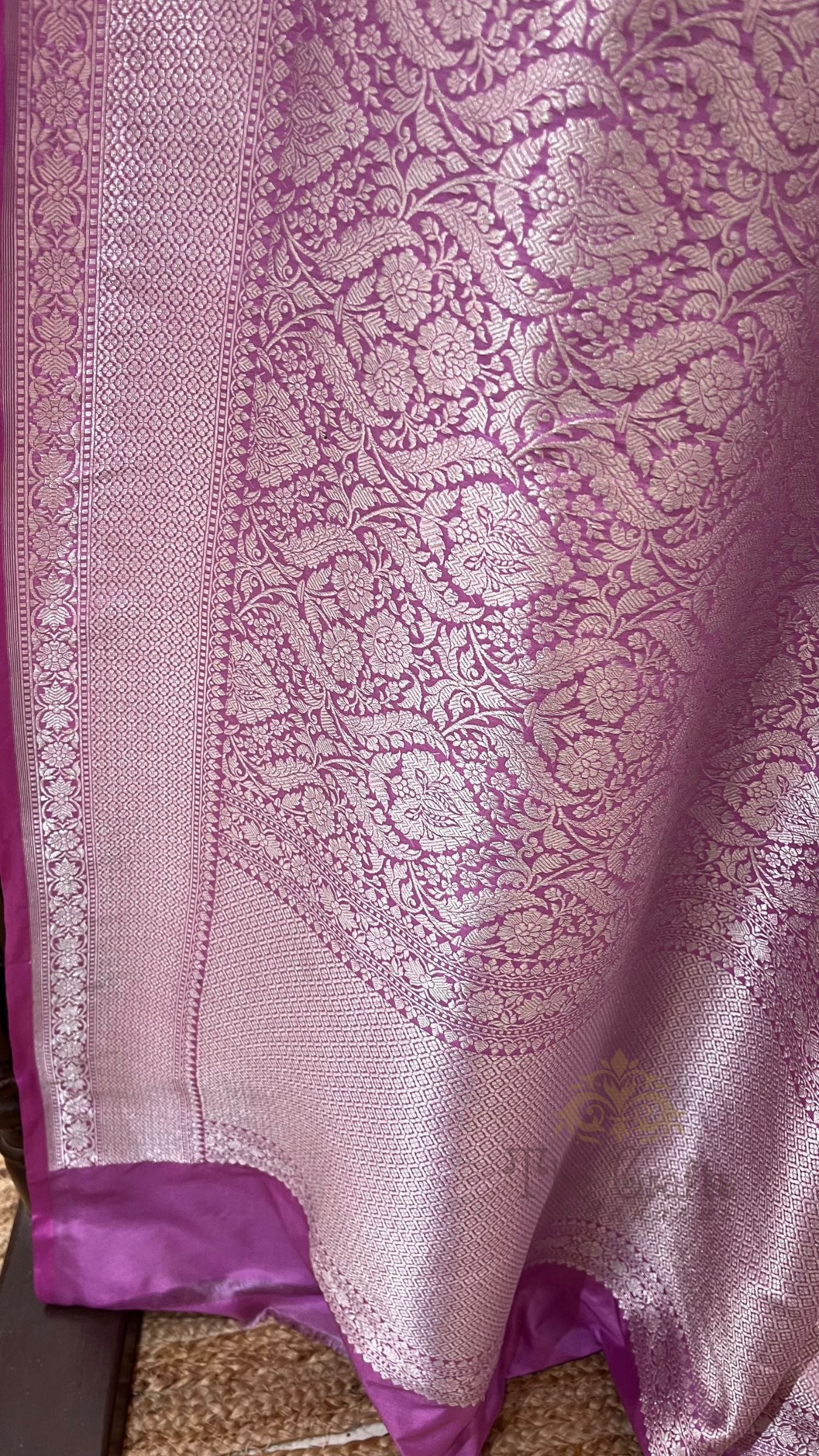 Pure Katan Silk Handloom Banarasi Saree - Tanchui Brocade