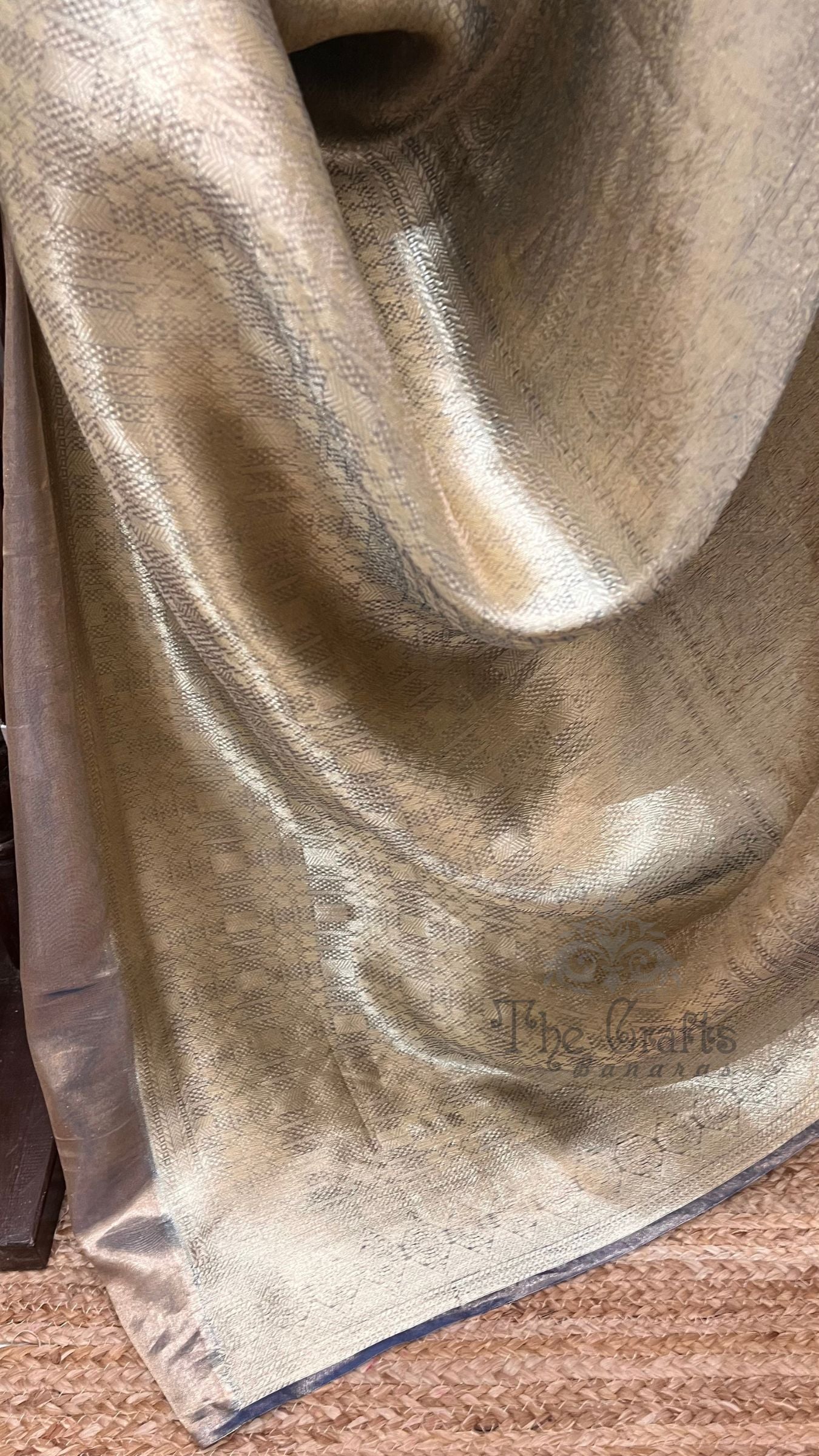 Pure Tissue Brocade Banarasi Saree