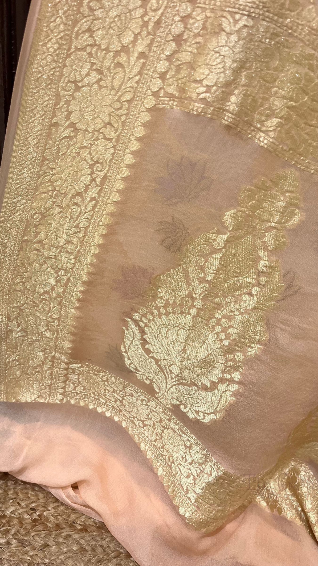 Khaddi Georgette Handloom Banarasi Saree - Jaal with Meenakari