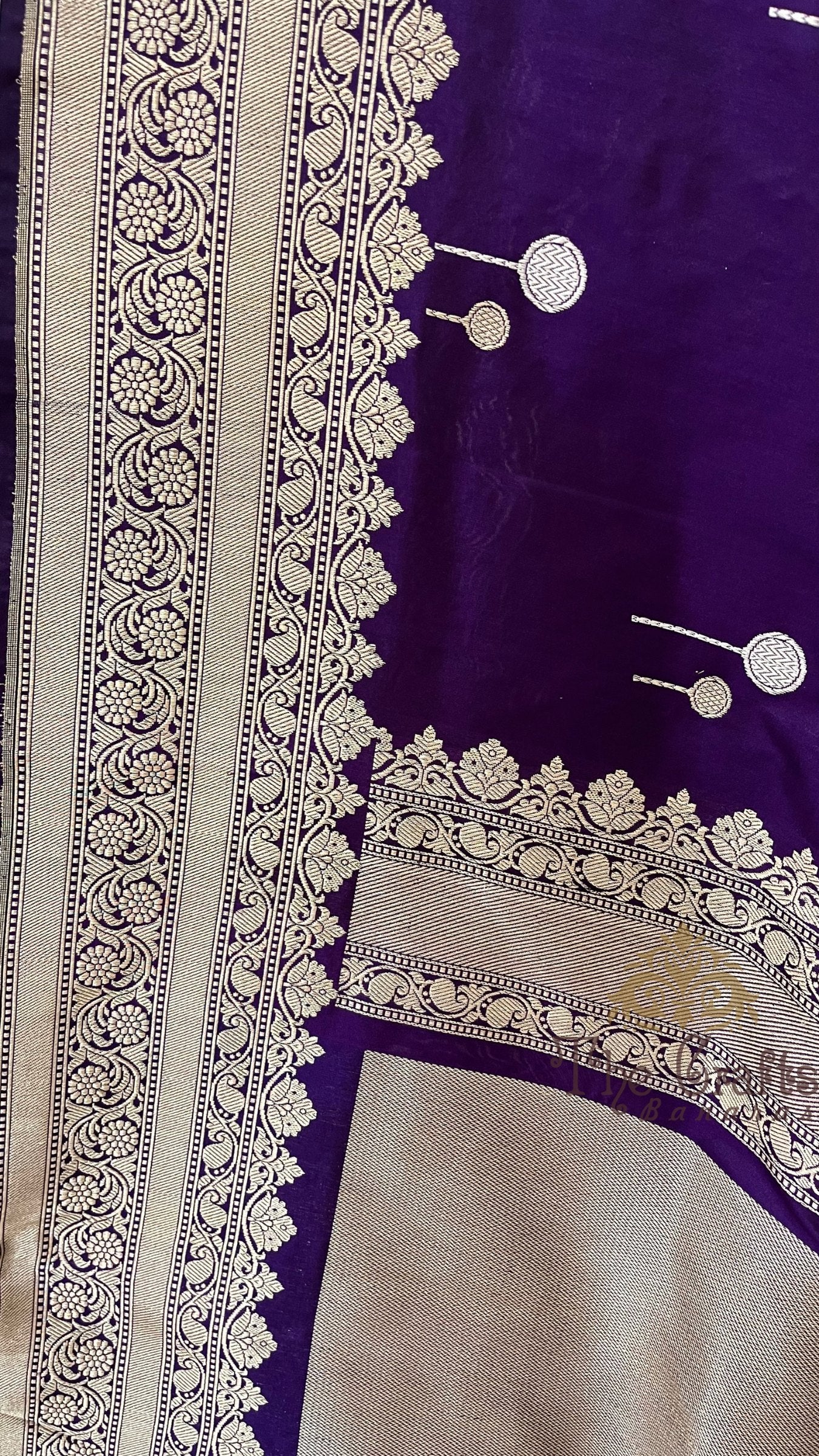 Pure Katan Silk Handloom Banarasi Saree - with kadhua sona rupa motifs