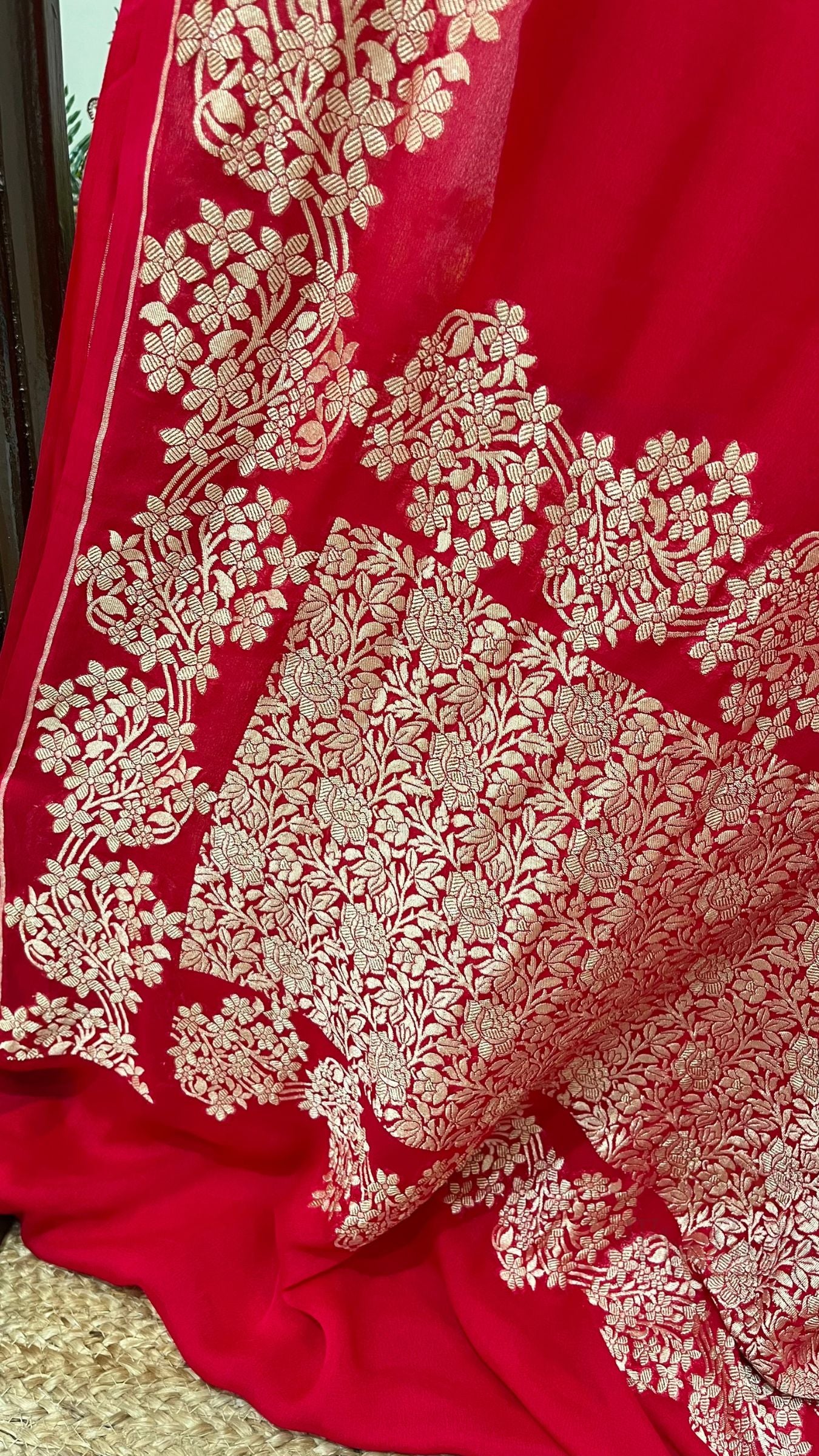 Khaddi Georgette Handloom Banarasi Saree