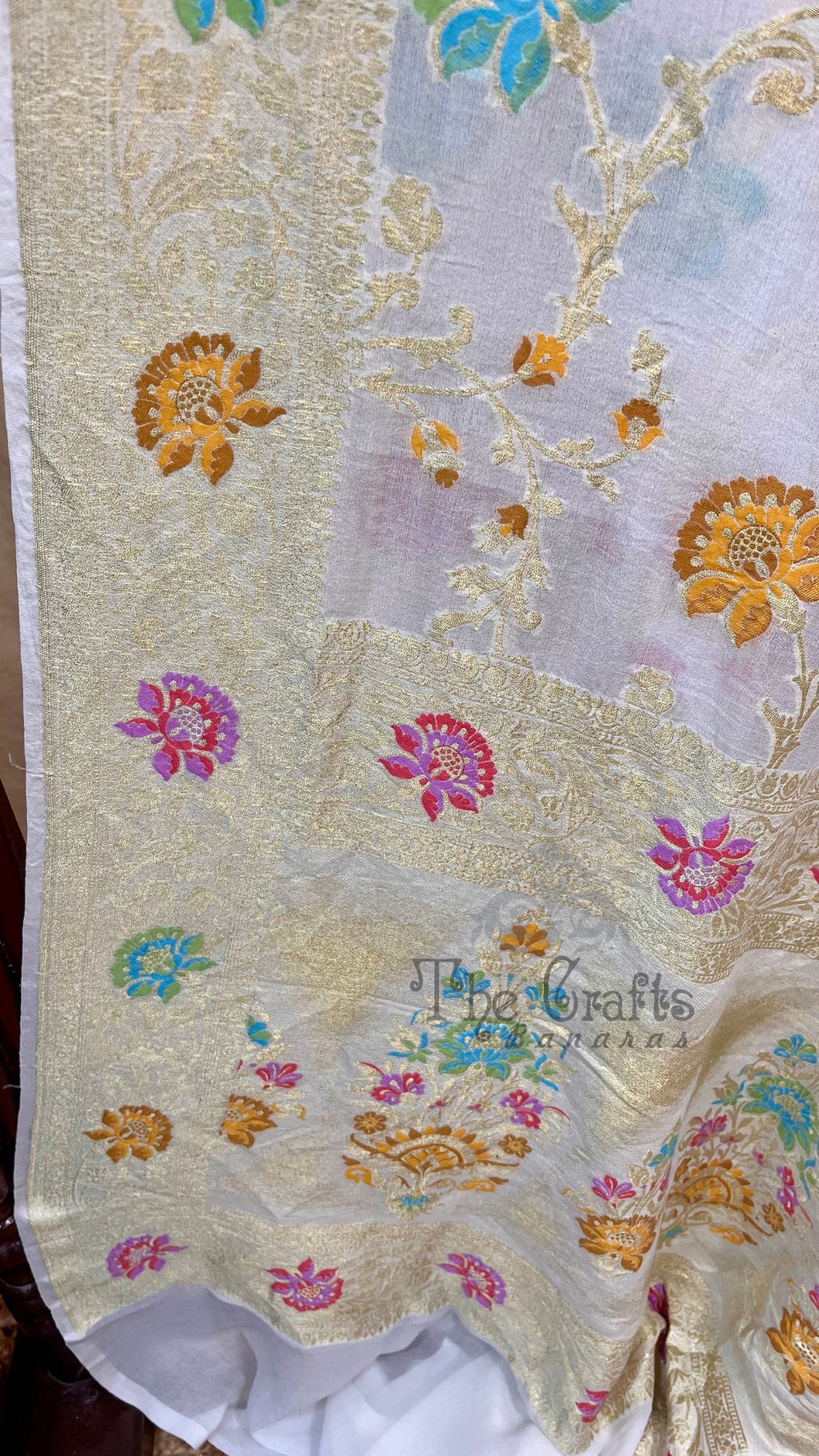 Khaddi Georgette Handloom Banarasi Saree - Jaal with Meenakari