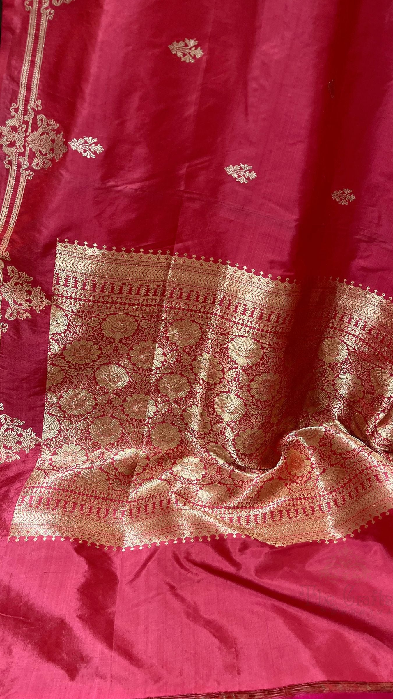 Pure Katan Silk Handloom Banarasi Saree - with kadhua motifs