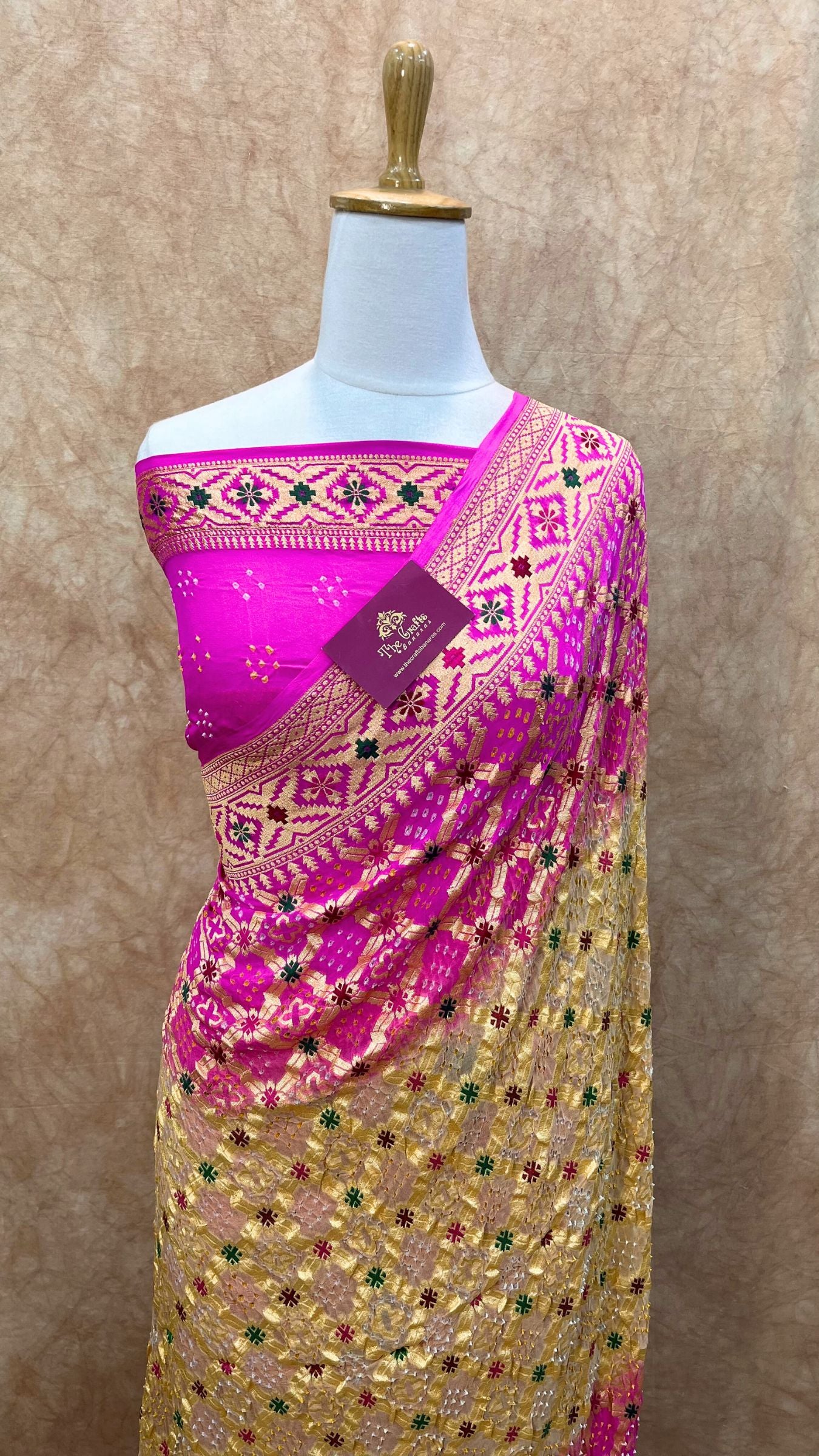 Pure Georgette Banarasi Handloom Bandhej Saree-With Meenakari Work