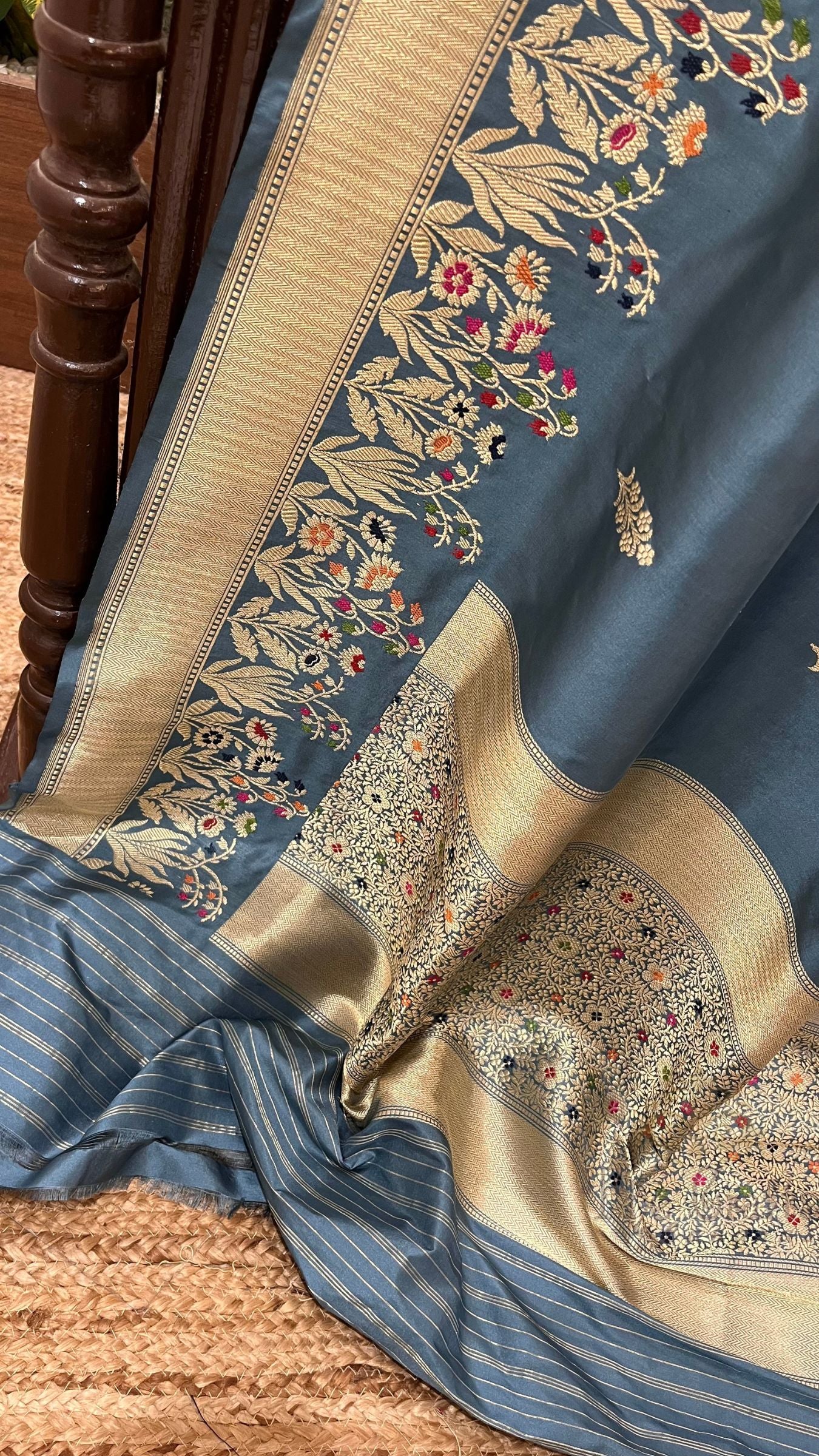 Pure Katan Silk Handloom Banarasi Saree - With Sona Rupa Kadhua Motifs