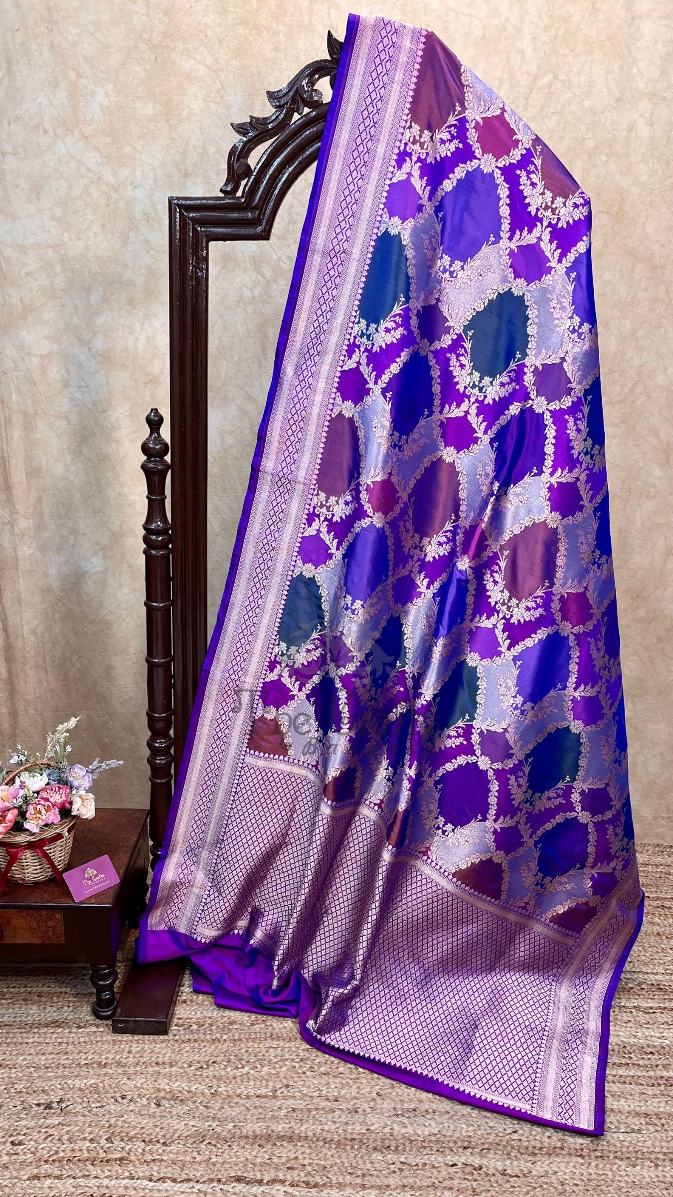 Rangkat Pure Katan Silk Handloom Banarasi Saree - All over Jaal work