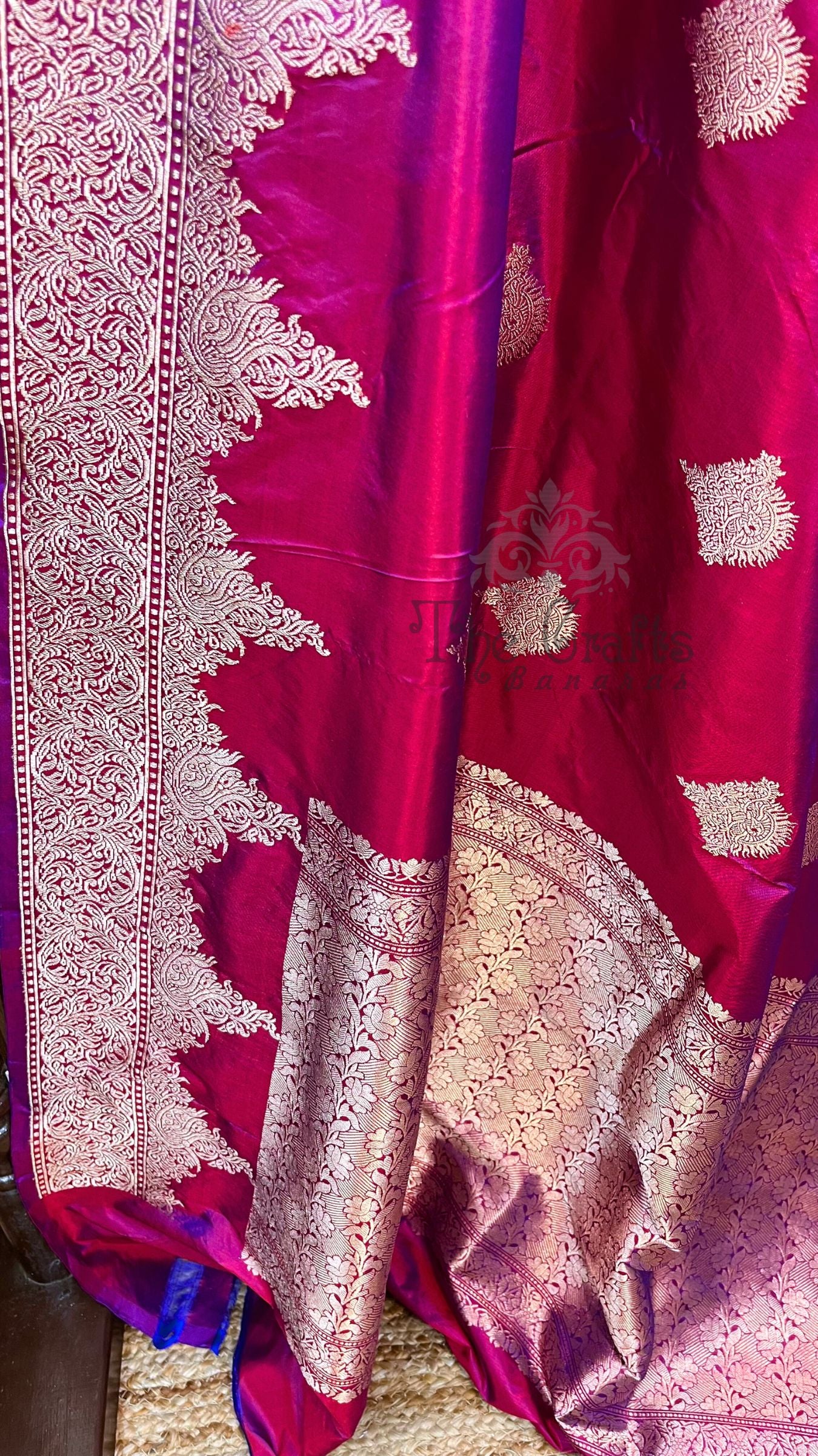 Pure Katan Silk Handloom Banarasi Saree - Jaal work