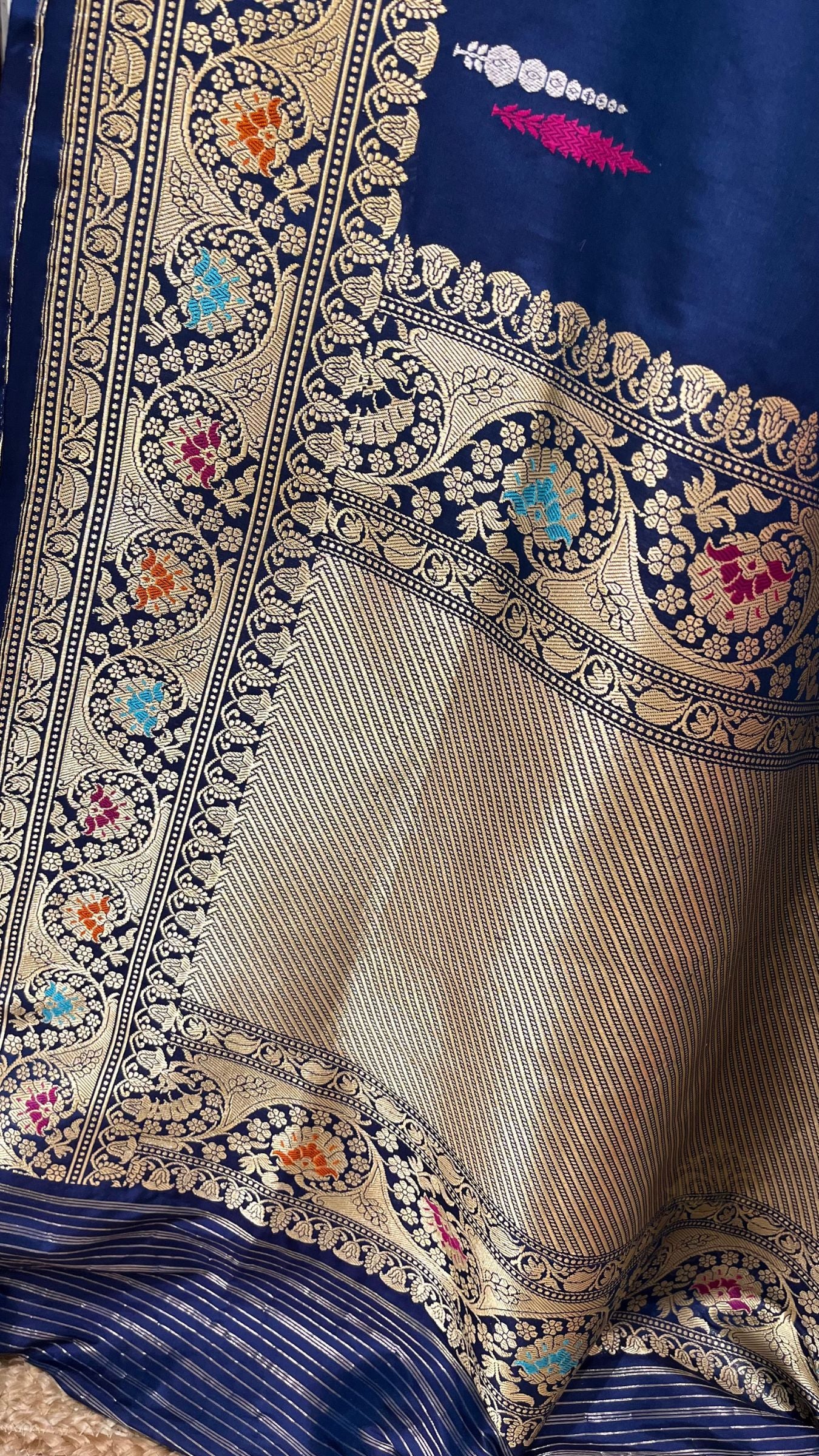Pure Katan Silk Handloom Banarasi Saree - with kadhua meenakari motifs