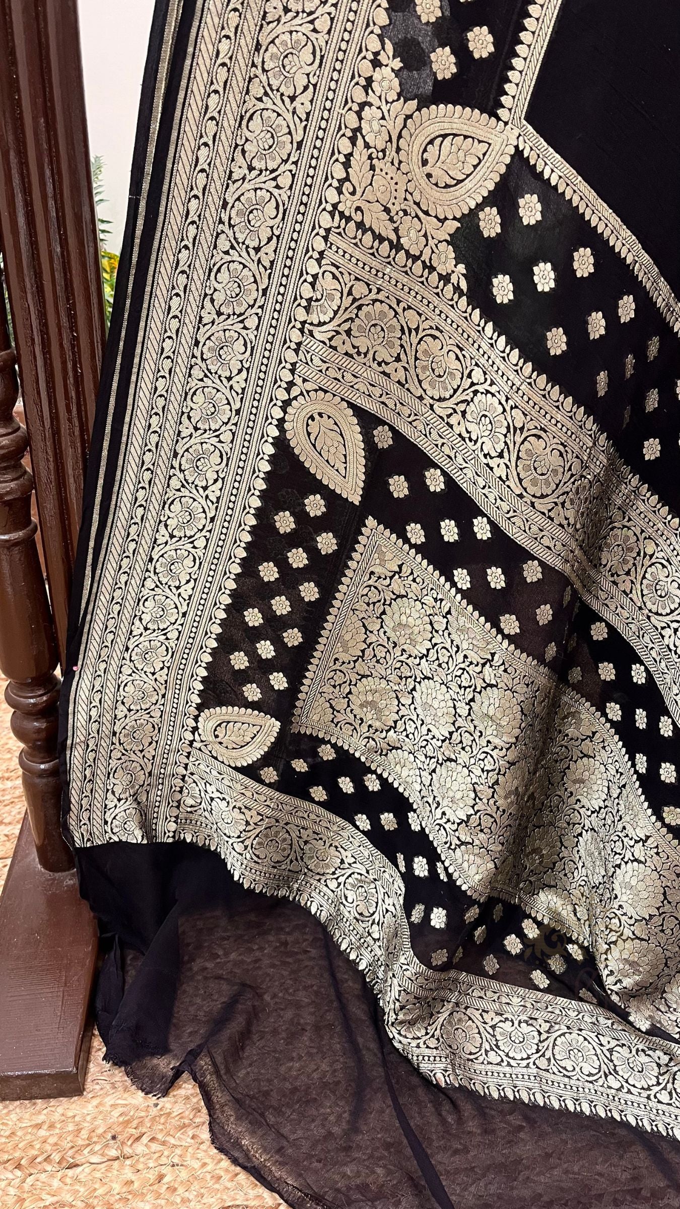 Khaddi Georgette Handloom Banarasi Saree