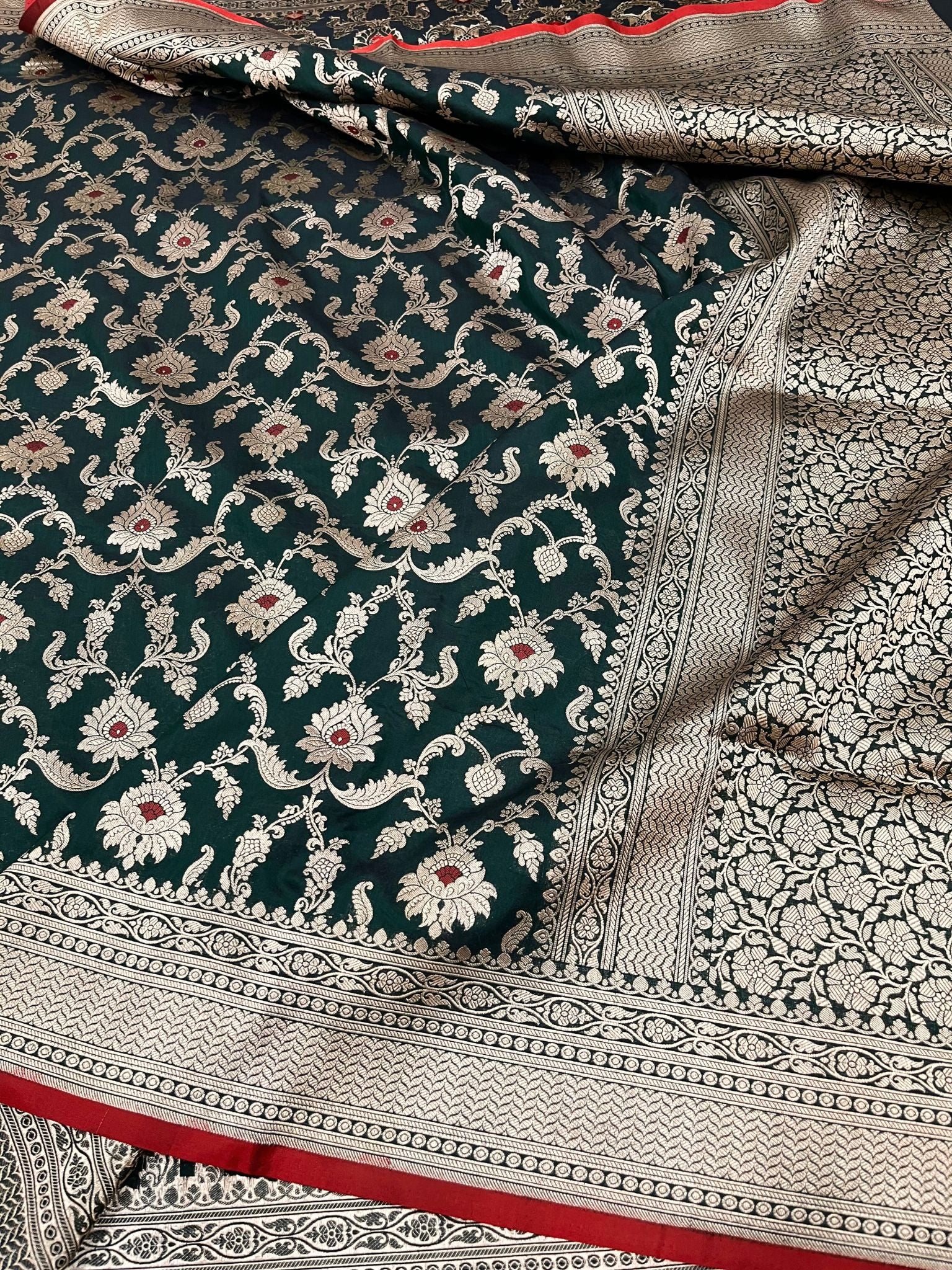 Pure Katan Silk Handloom Banarasi Saree - Jaal Work With Meenakari