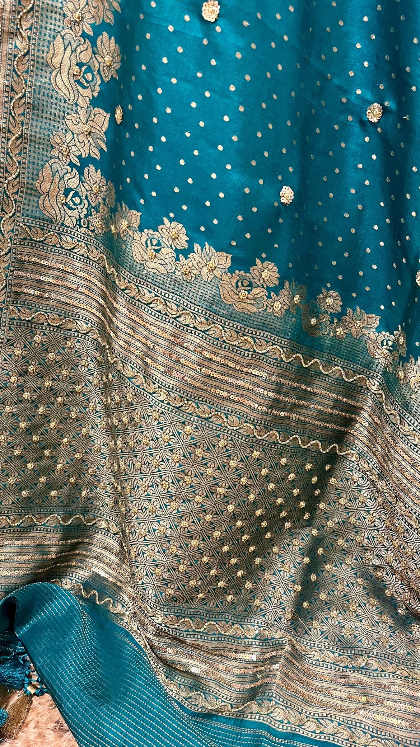 Pure Katan Silk Handloom Banarasi Saree - Chunri Buti with Sequence Cut Dana Work