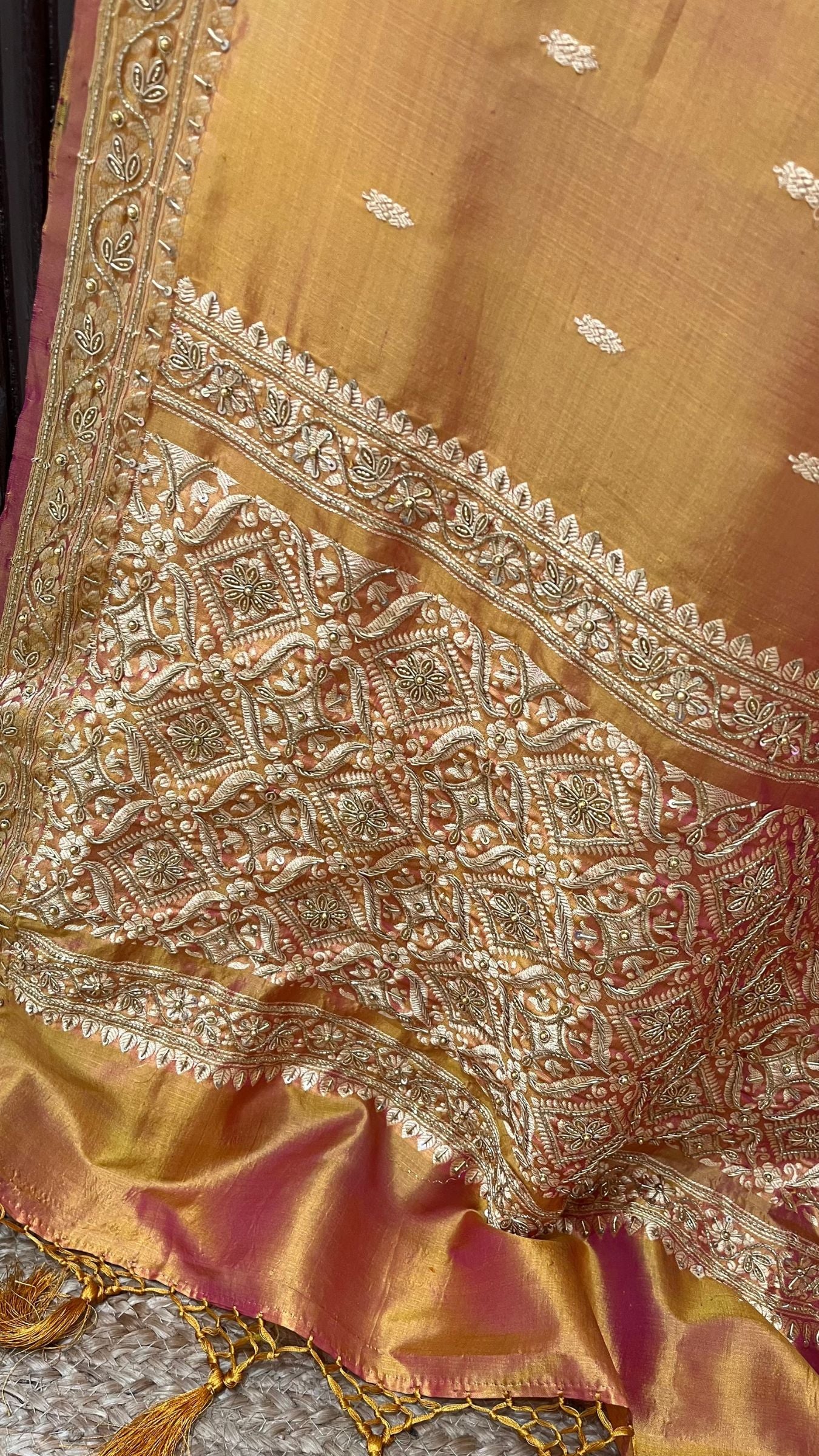 Pure Katan Silk Handloom Banarasi Saree - Resham Chunri Buti with Zadozi Moti Work