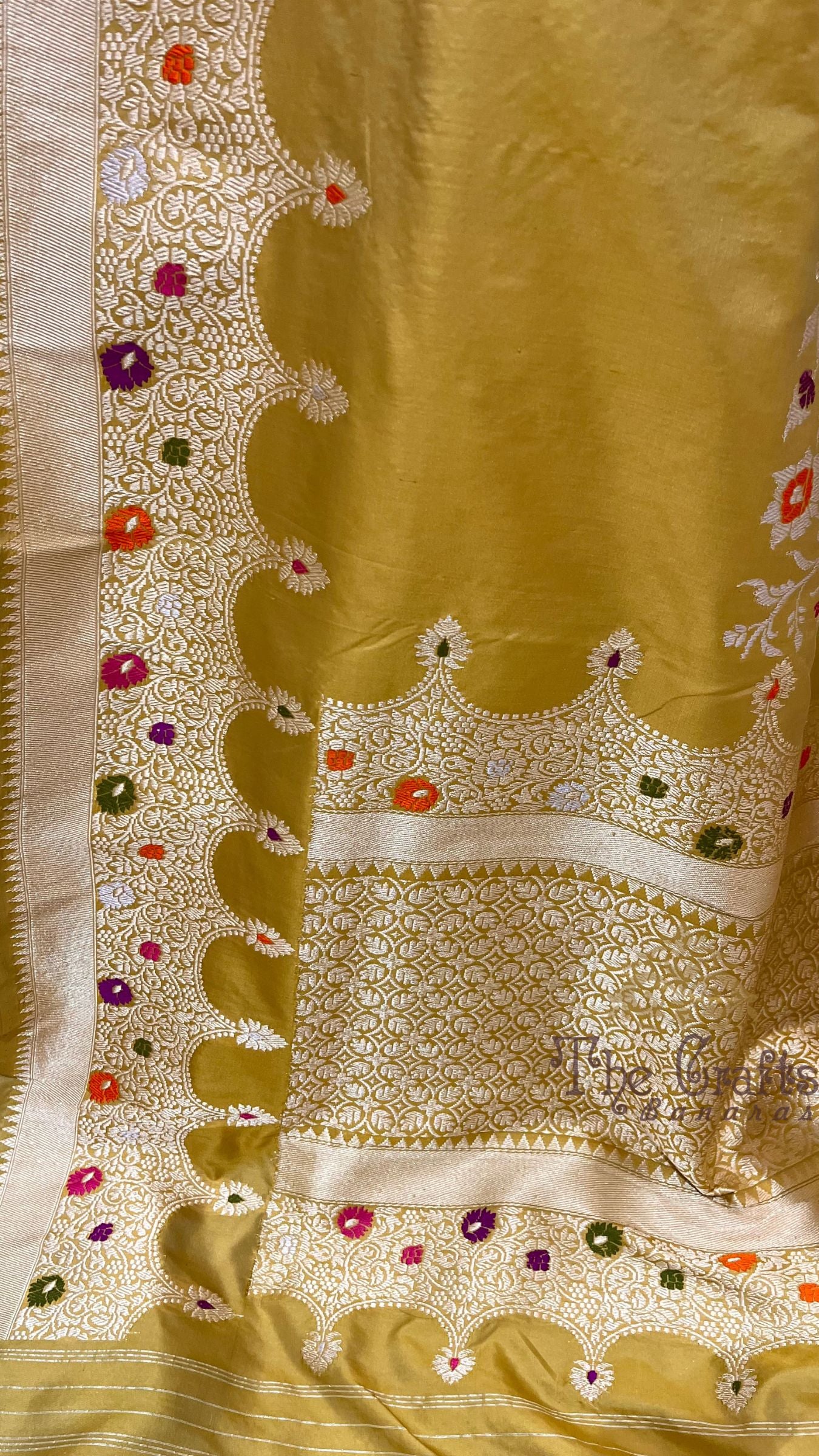 Pure Katan Silk Handloom Banarasi Saree - Kadhua Tanchui Brocade Meena