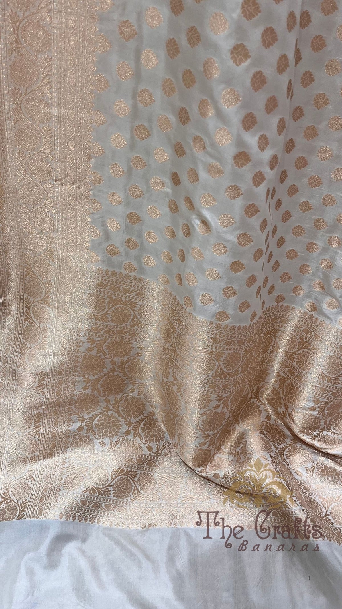Pure Katan Silk Handloom Banarasi Saree - Jaal work (Copy)