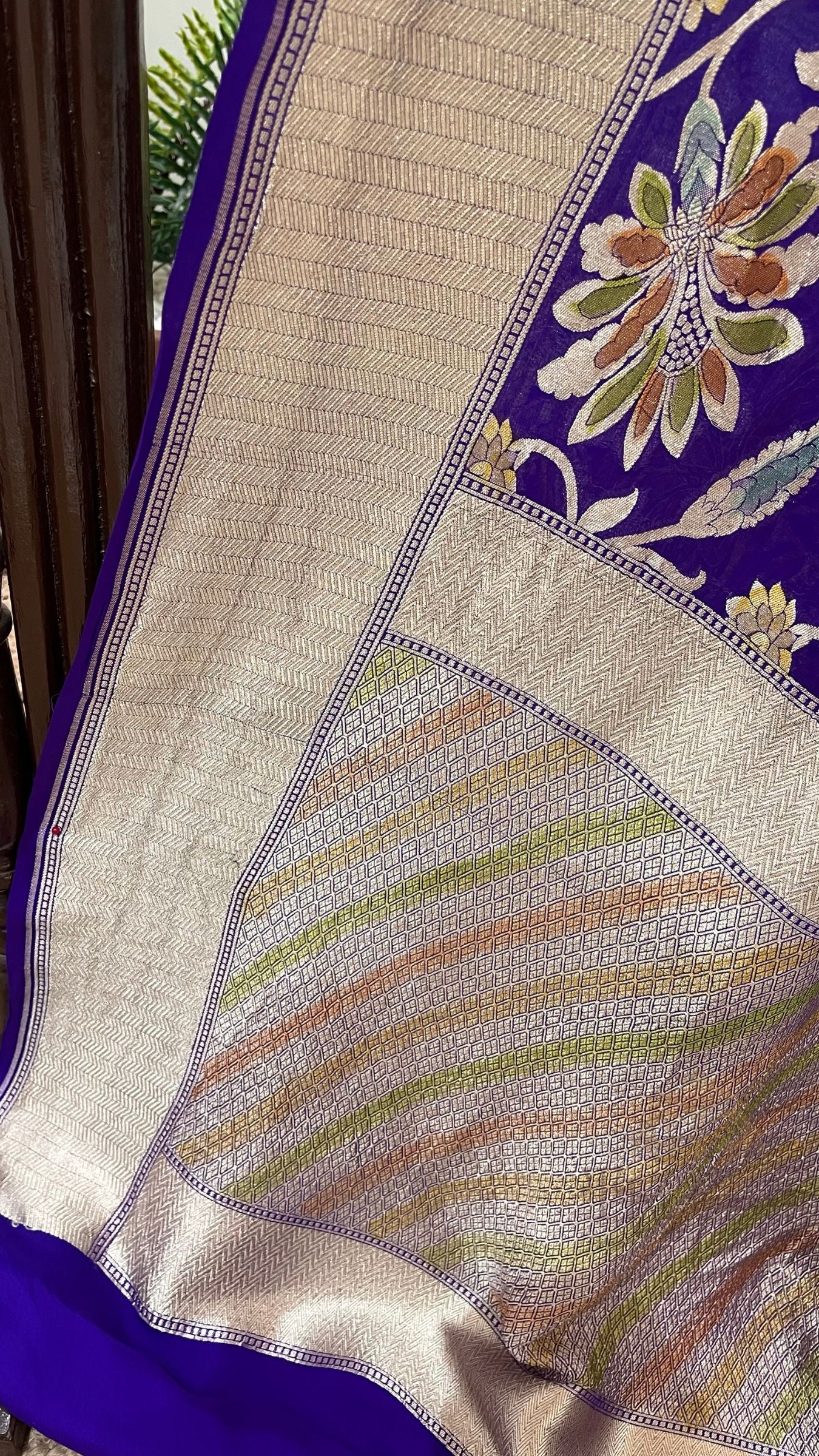 Khaddi Georgette Handloom Banarasi Saree - Water Zari