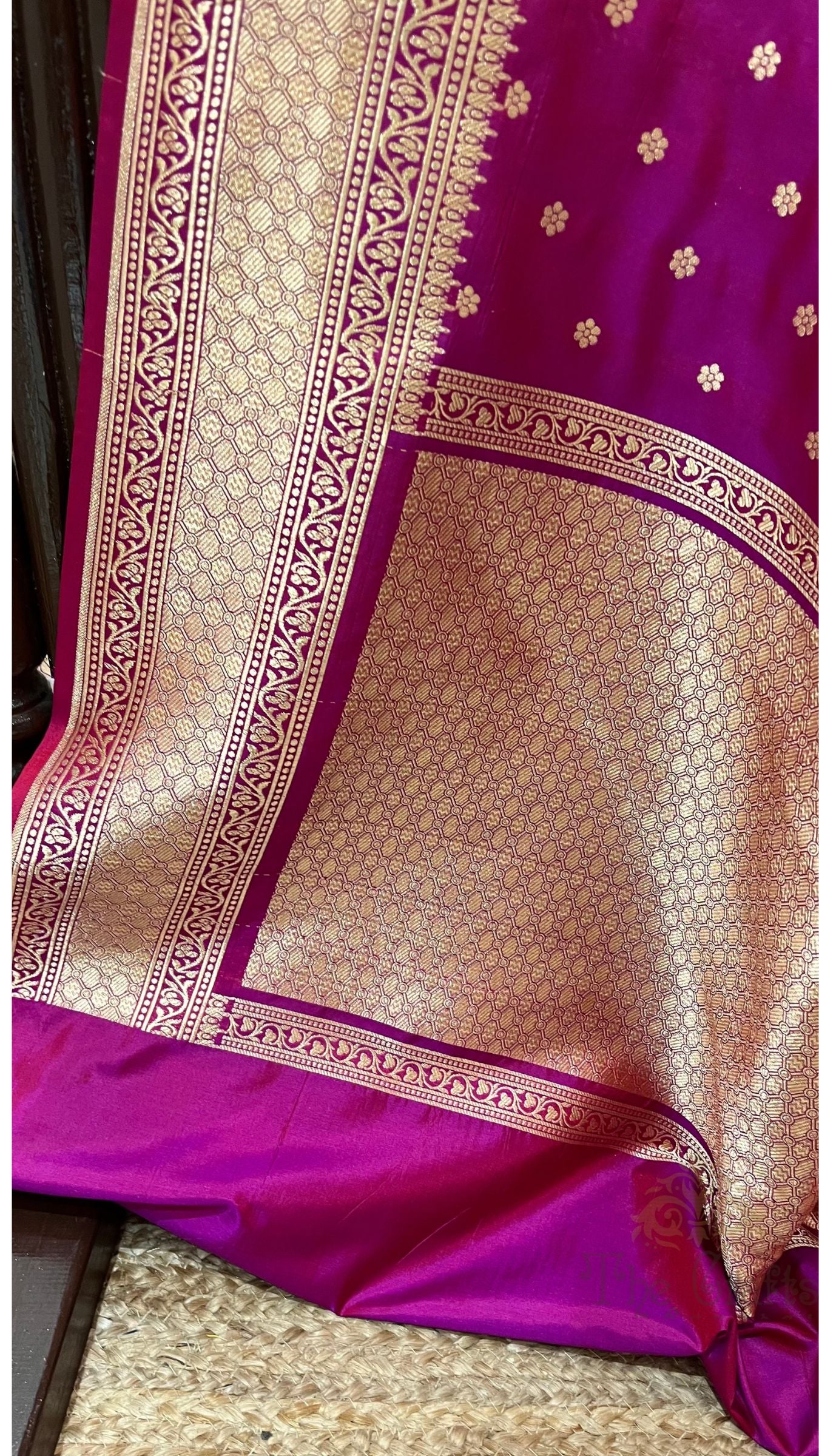 Pure Katan Silk Handloom Banarasi Saree - Chunri Buti