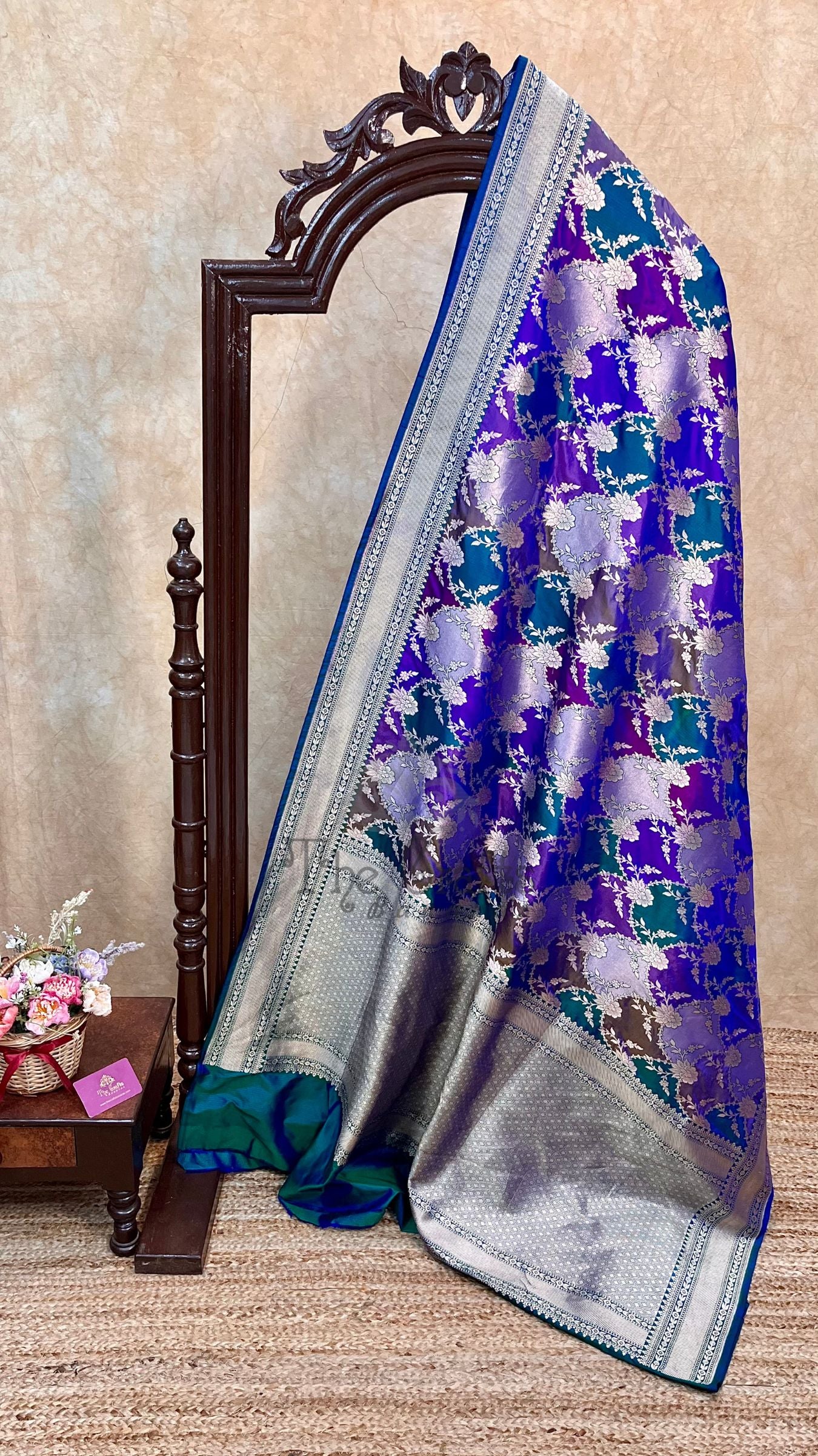 Rangkat Pure Katan Silk Handloom Banarasi Saree - All over Jaal work
