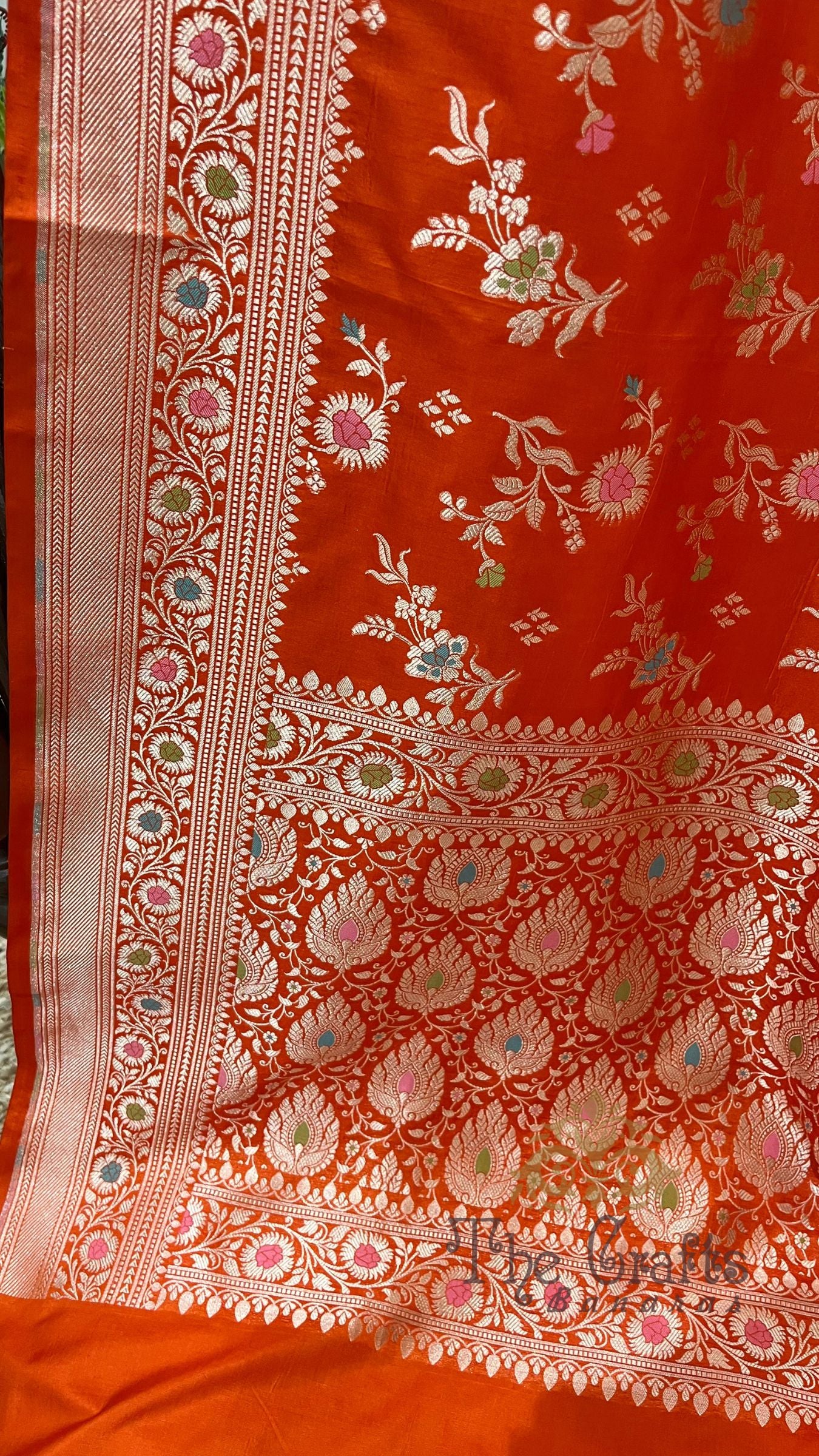 Pure Katan Silk Handloom Banarasi Saree - Jaal Work with Meenakari