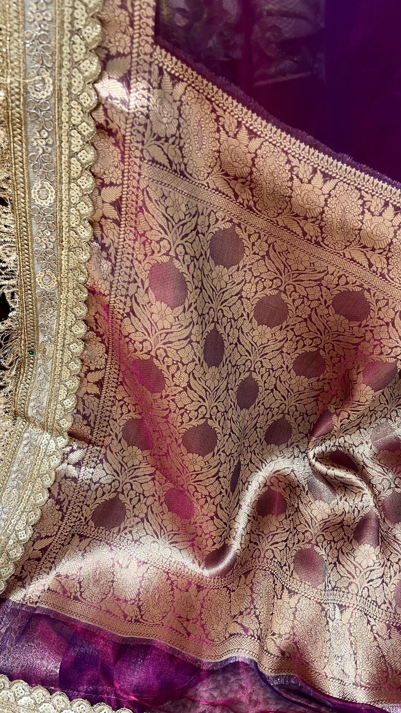 Pure Tissue Silk Handloom Banarasi Saree - with Lace Border